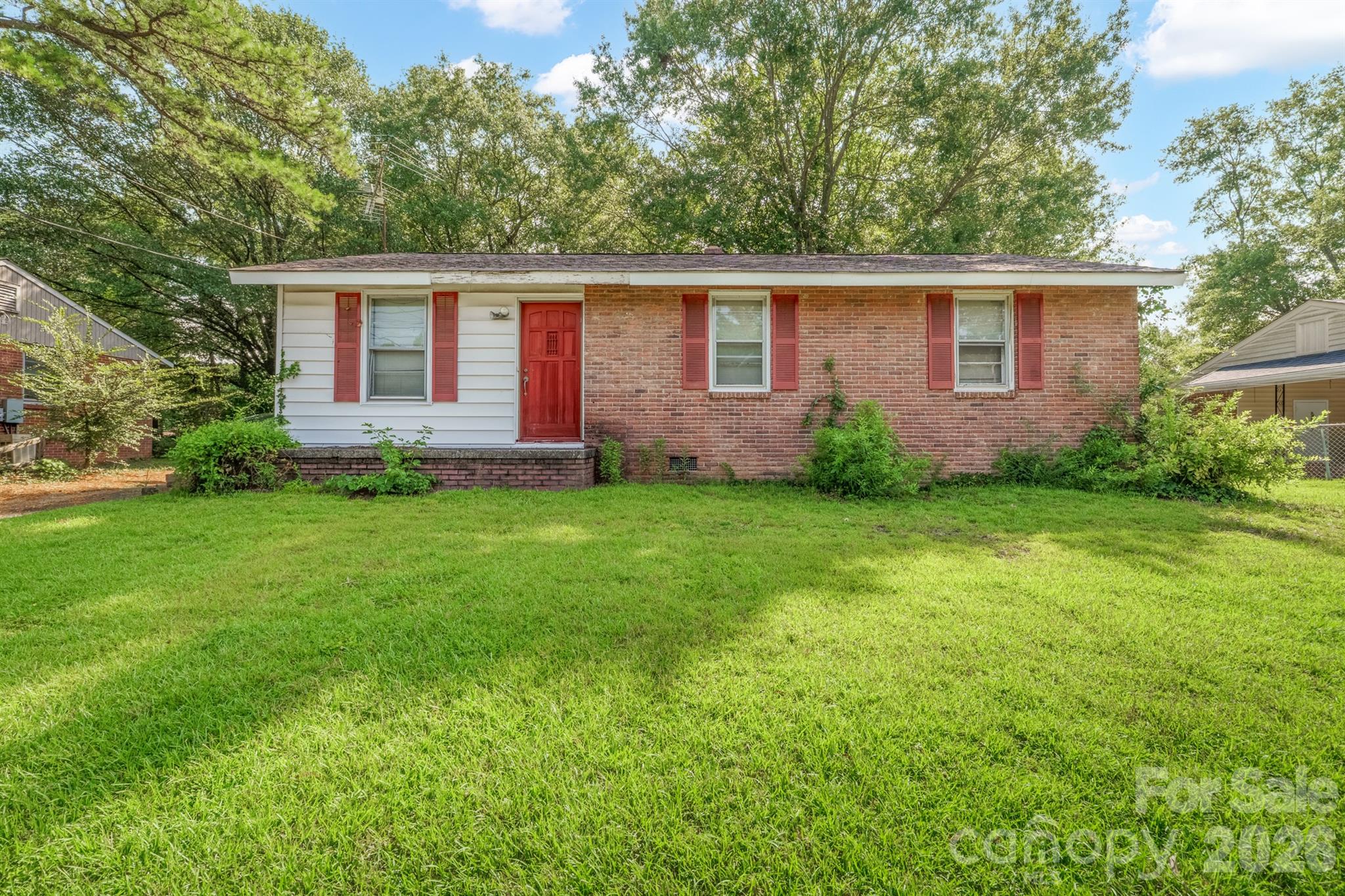 320 S Myrtle School Road Property Photo 1