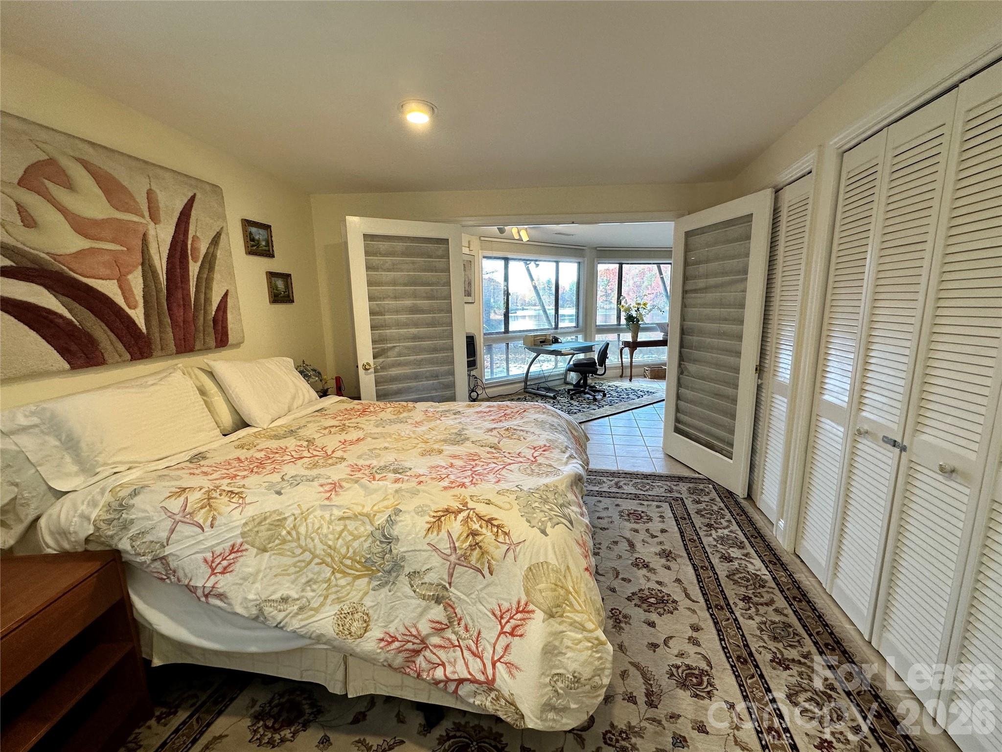 424 Lakeview Drive Property Photo 6