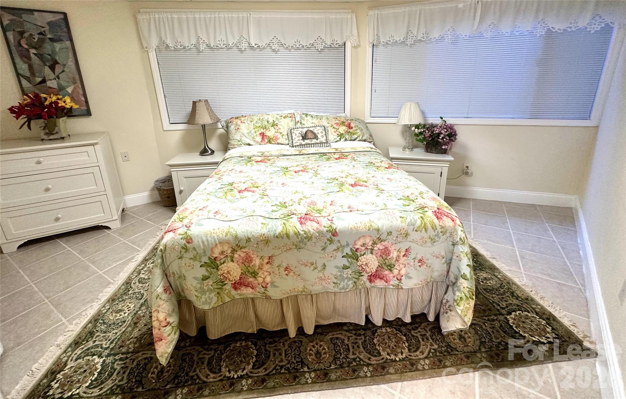 424 Lakeview Drive Property Photo 8