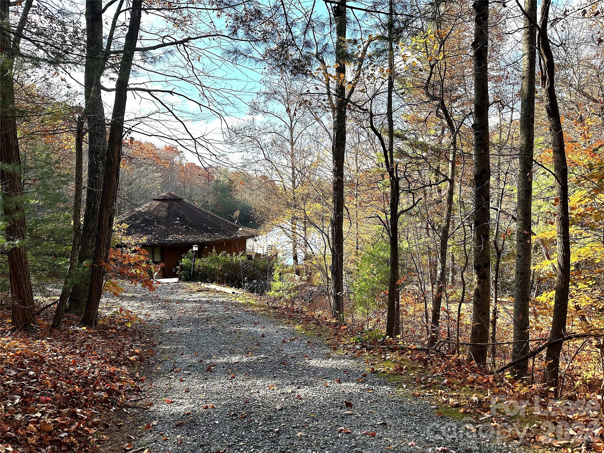 424 Lakeview Drive Property Photo 13