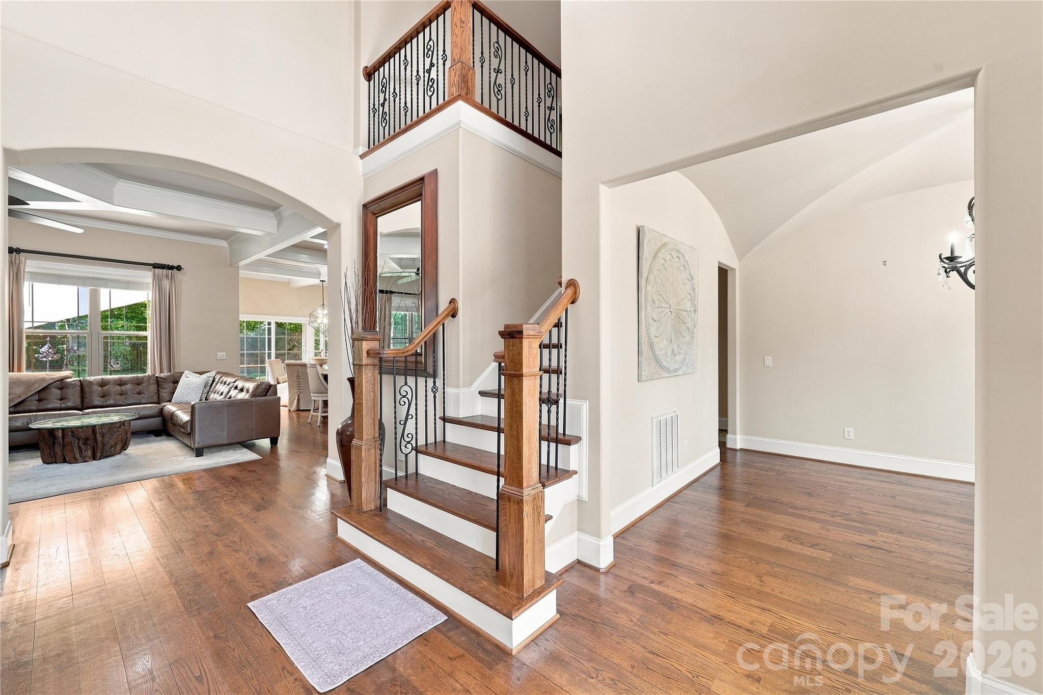 2455 Shiny Leaf Drive Property Photo 7