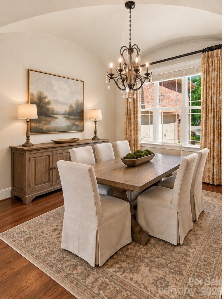 2455 Shiny Leaf Drive Property Photo 7