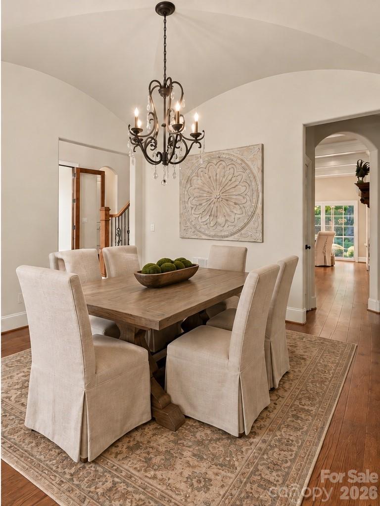 2455 Shiny Leaf Drive Property Photo 8