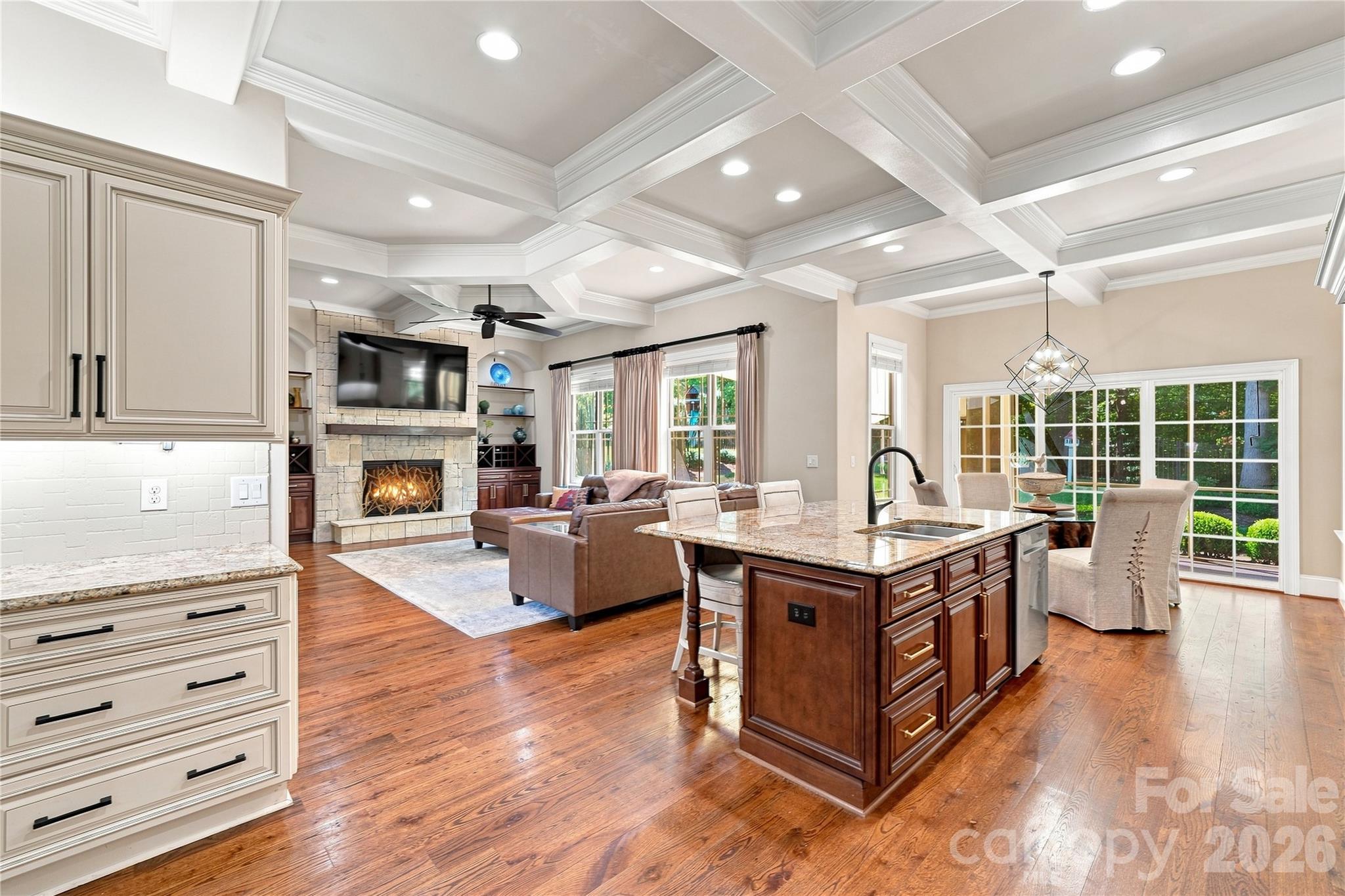 2455 Shiny Leaf Drive Property Photo 15