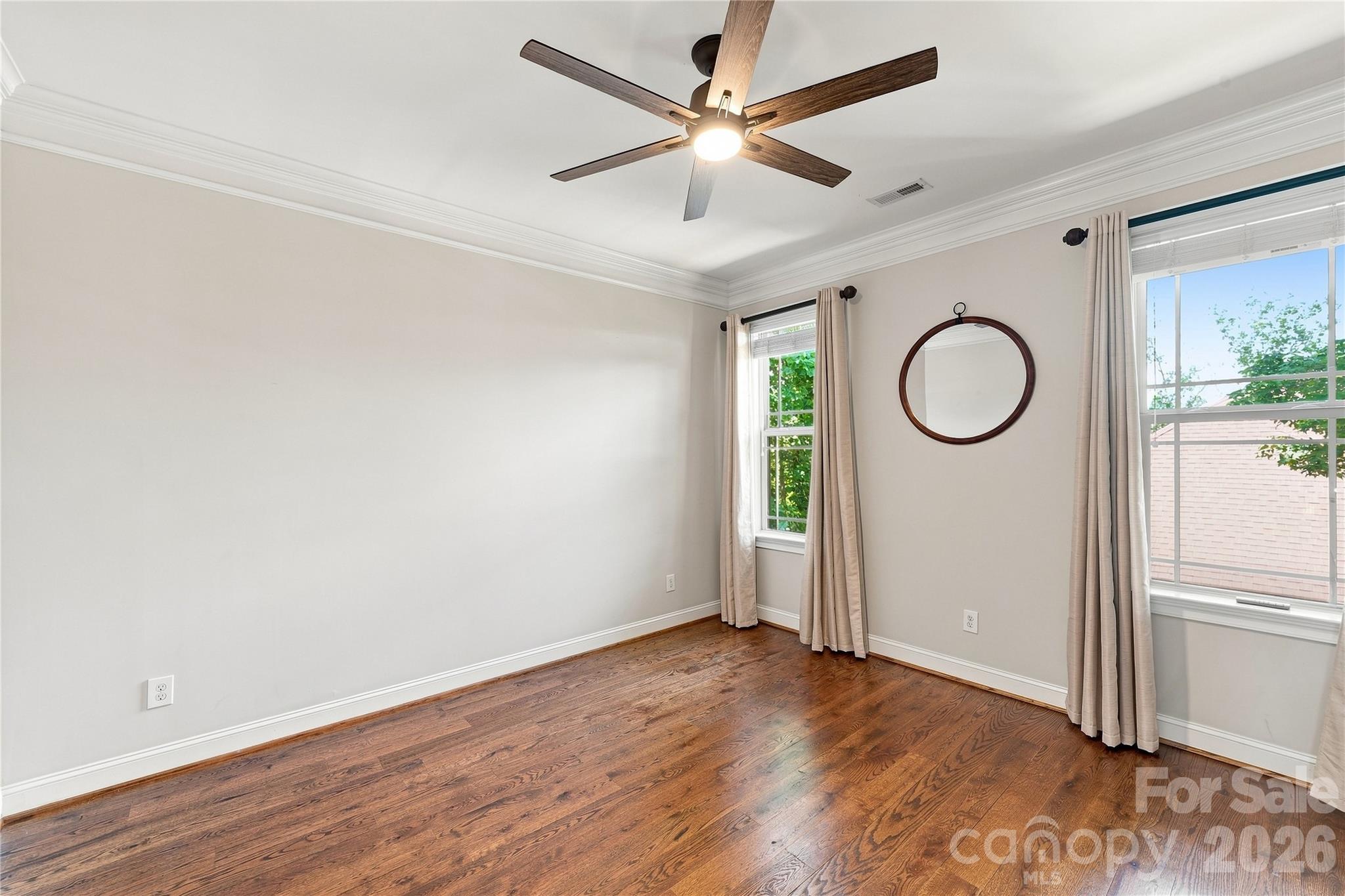 2455 Shiny Leaf Drive Property Photo 35