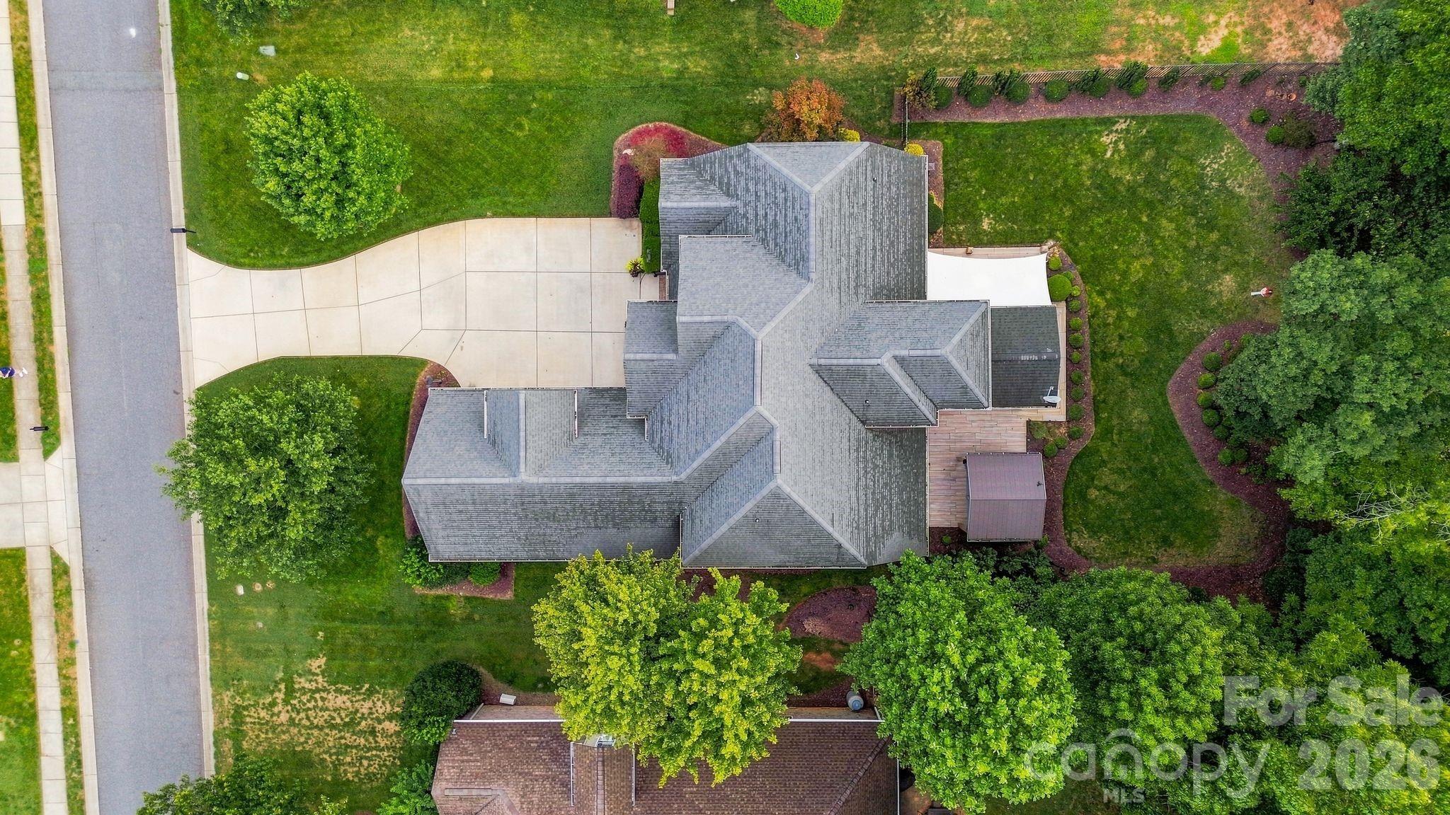 2455 Shiny Leaf Drive Property Photo 47