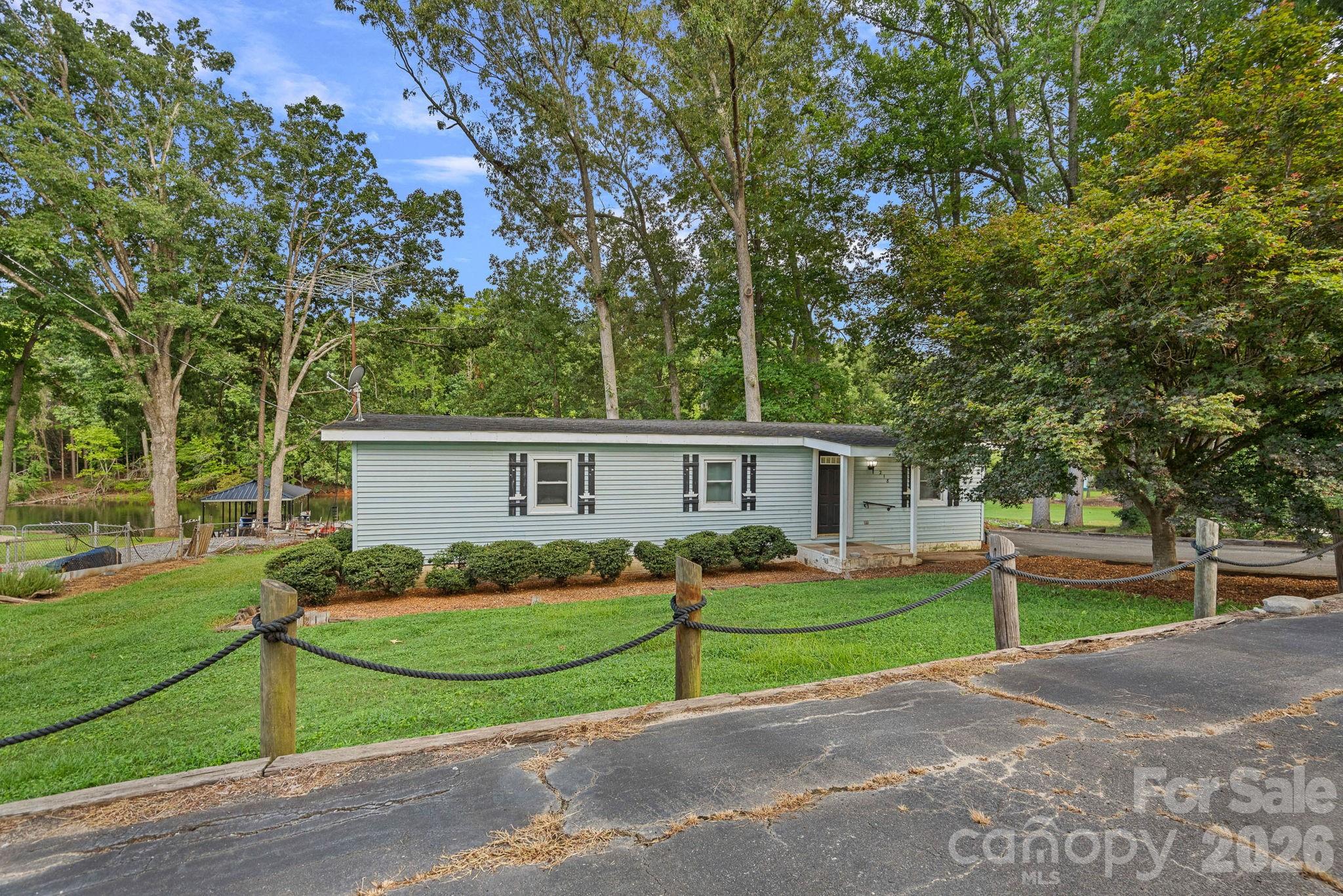 218 Lineberger Drive Property Photo 2
