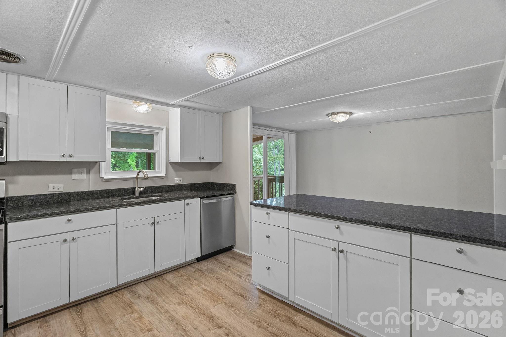 218 Lineberger Drive Property Photo 12