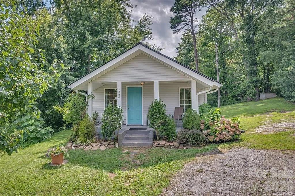 1324 Low Gap Road Property Photo 1