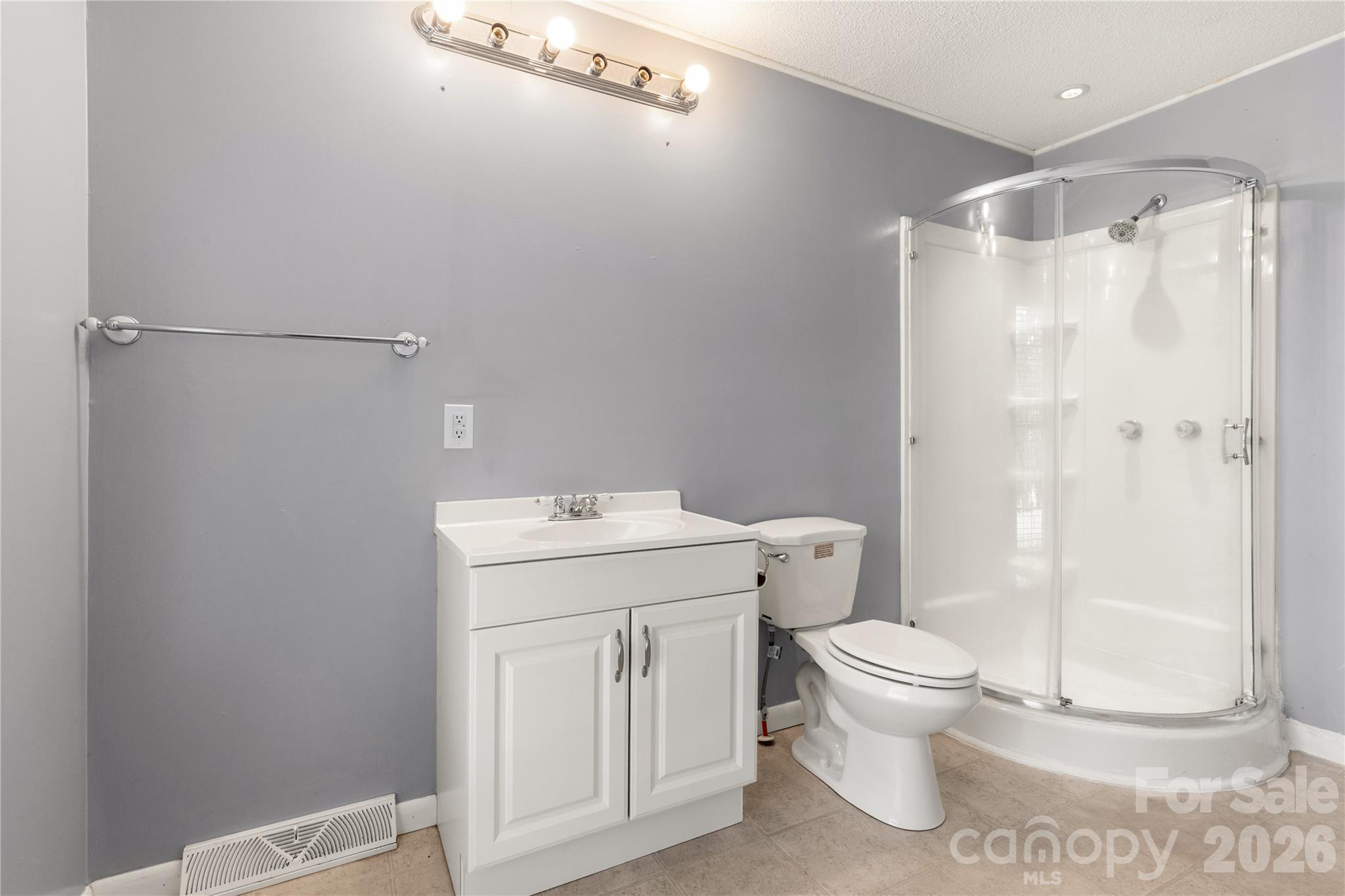 1007 Ragin Lane Property Photo 6