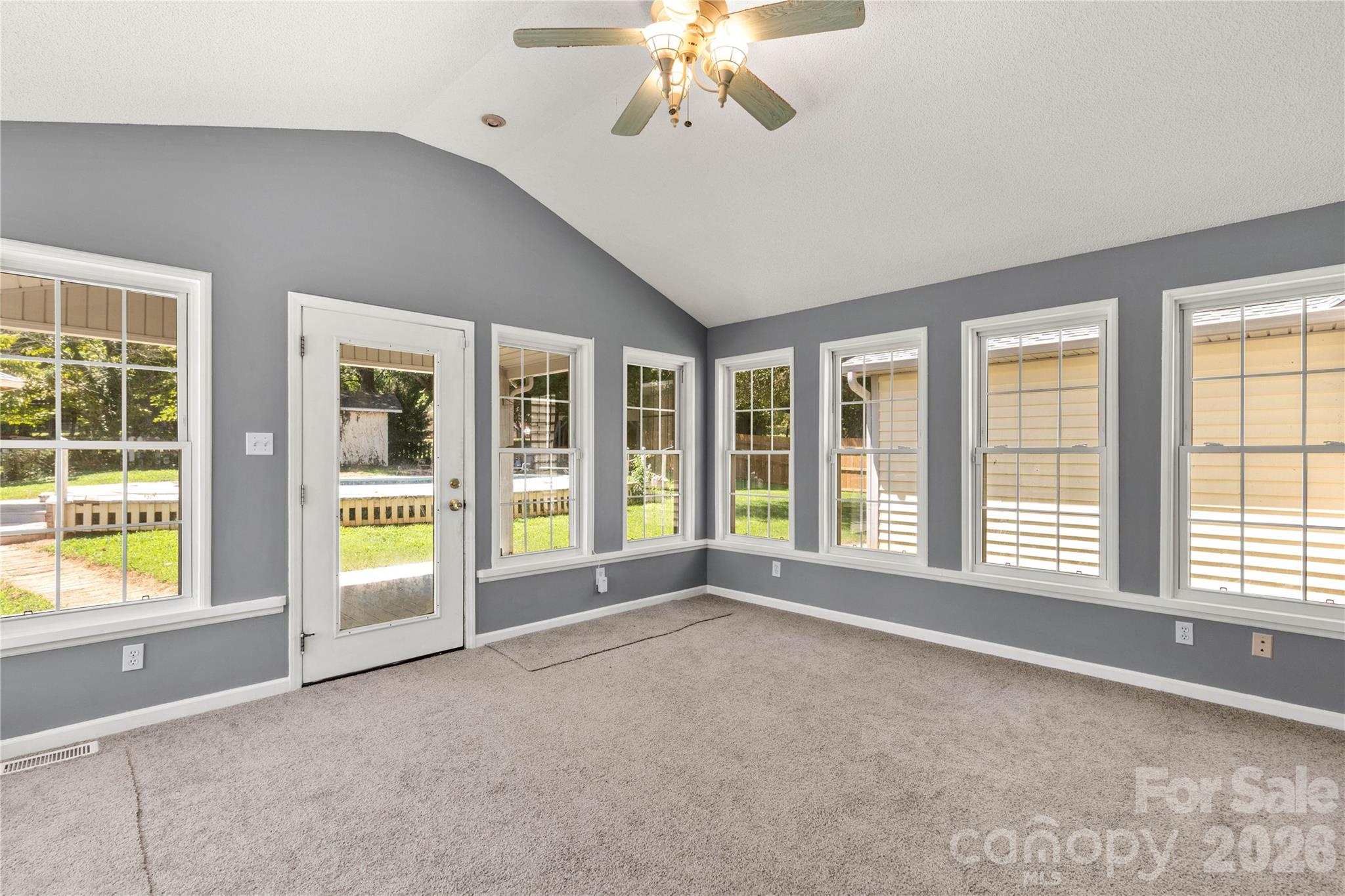 1007 Ragin Lane Property Photo 18