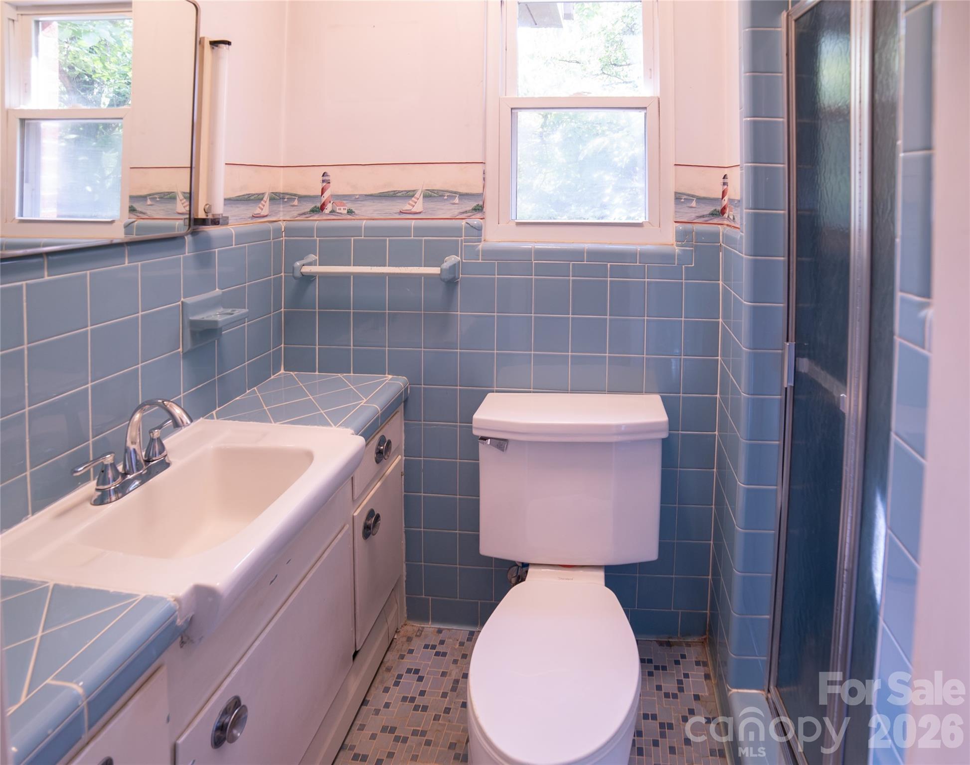 201 Woodlawn Drive Property Photo 16