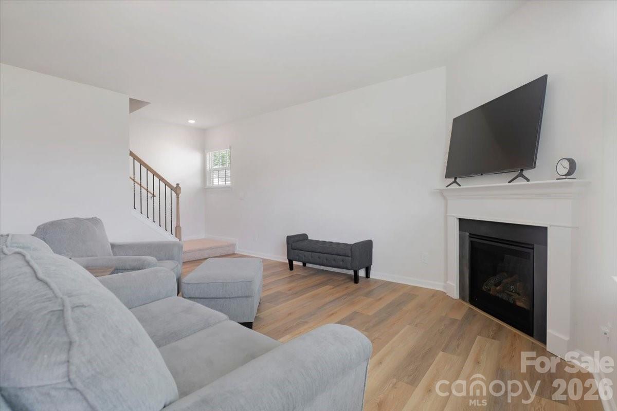 8013 Kennesaw Drive Property Photo 8