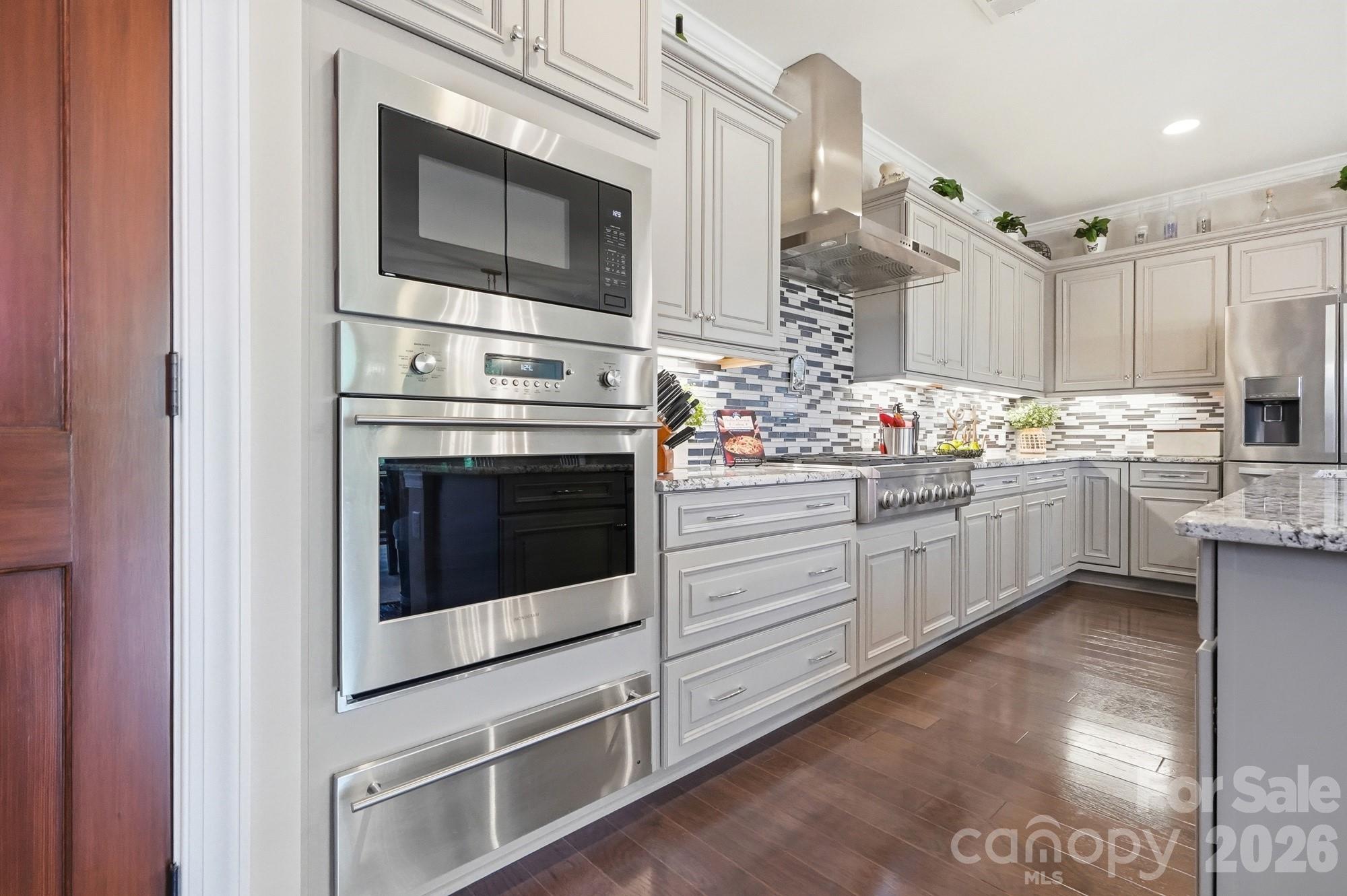 6127 Raven Rock Drive Property Photo 7