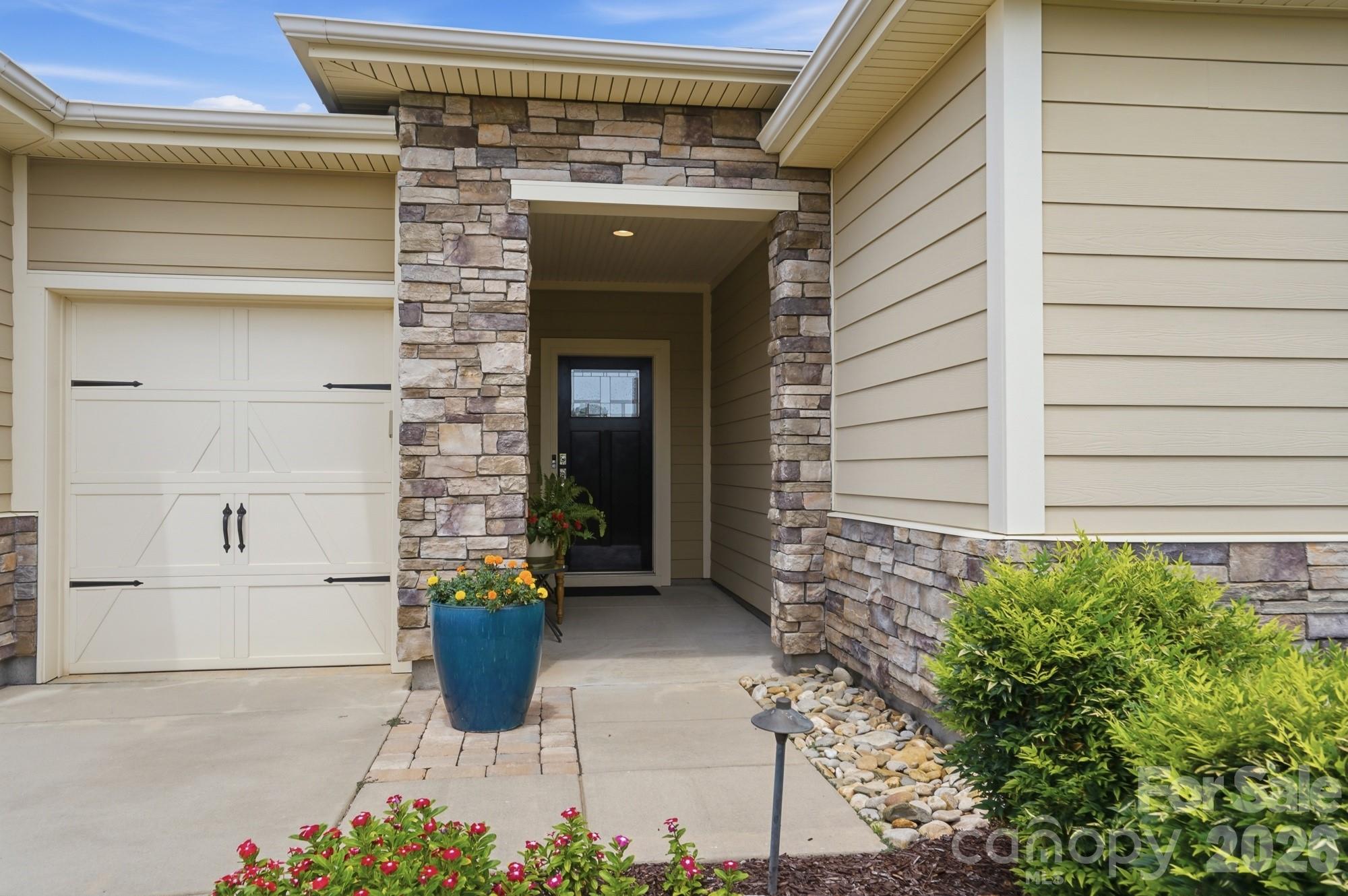 6127 Raven Rock Drive Property Photo 16