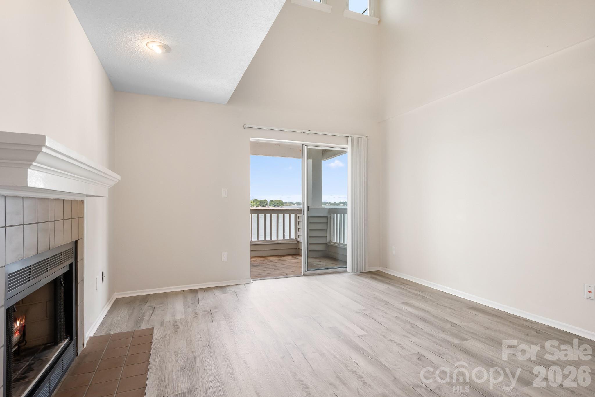 930 Southwest Drive Property Photo 16