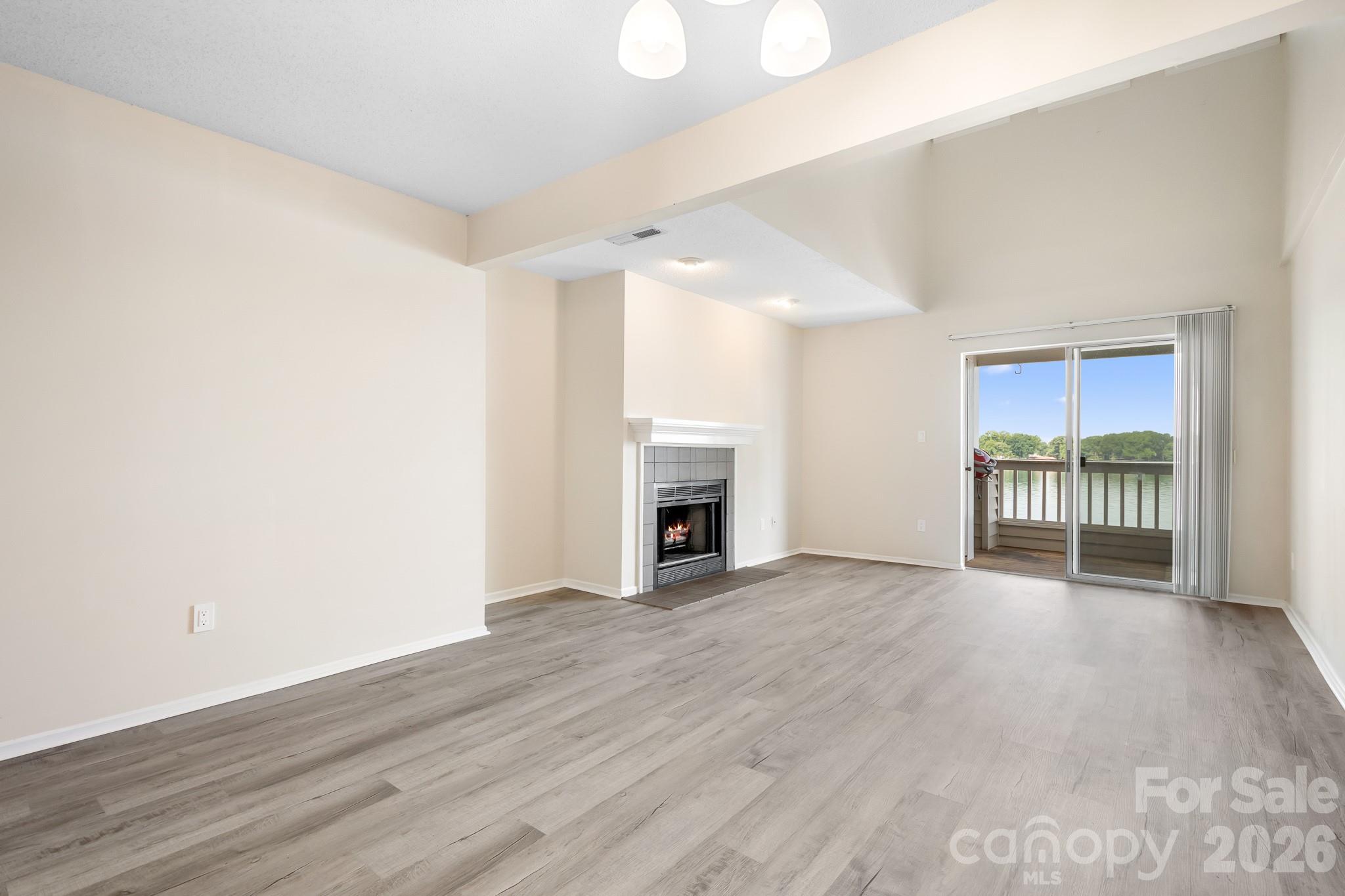 930 Southwest Drive Property Photo 17