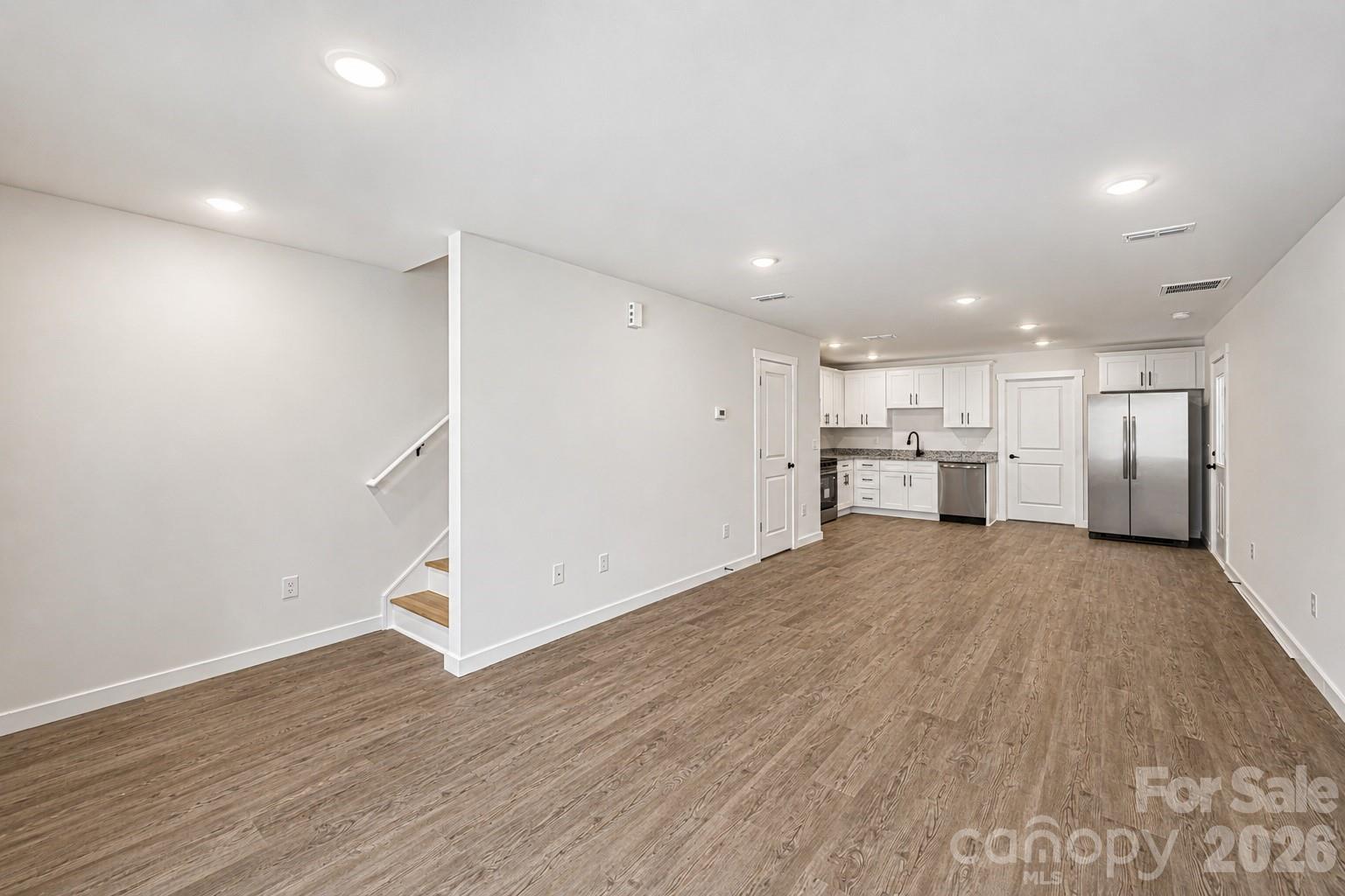 1050 5th Street Property Photo 4