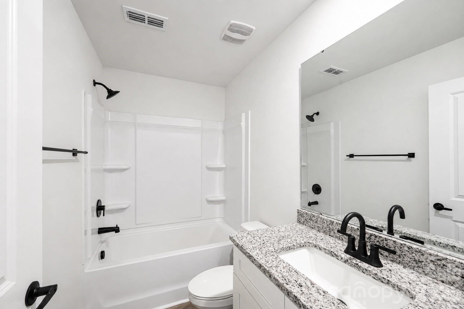 1050 5th Street Property Photo 7