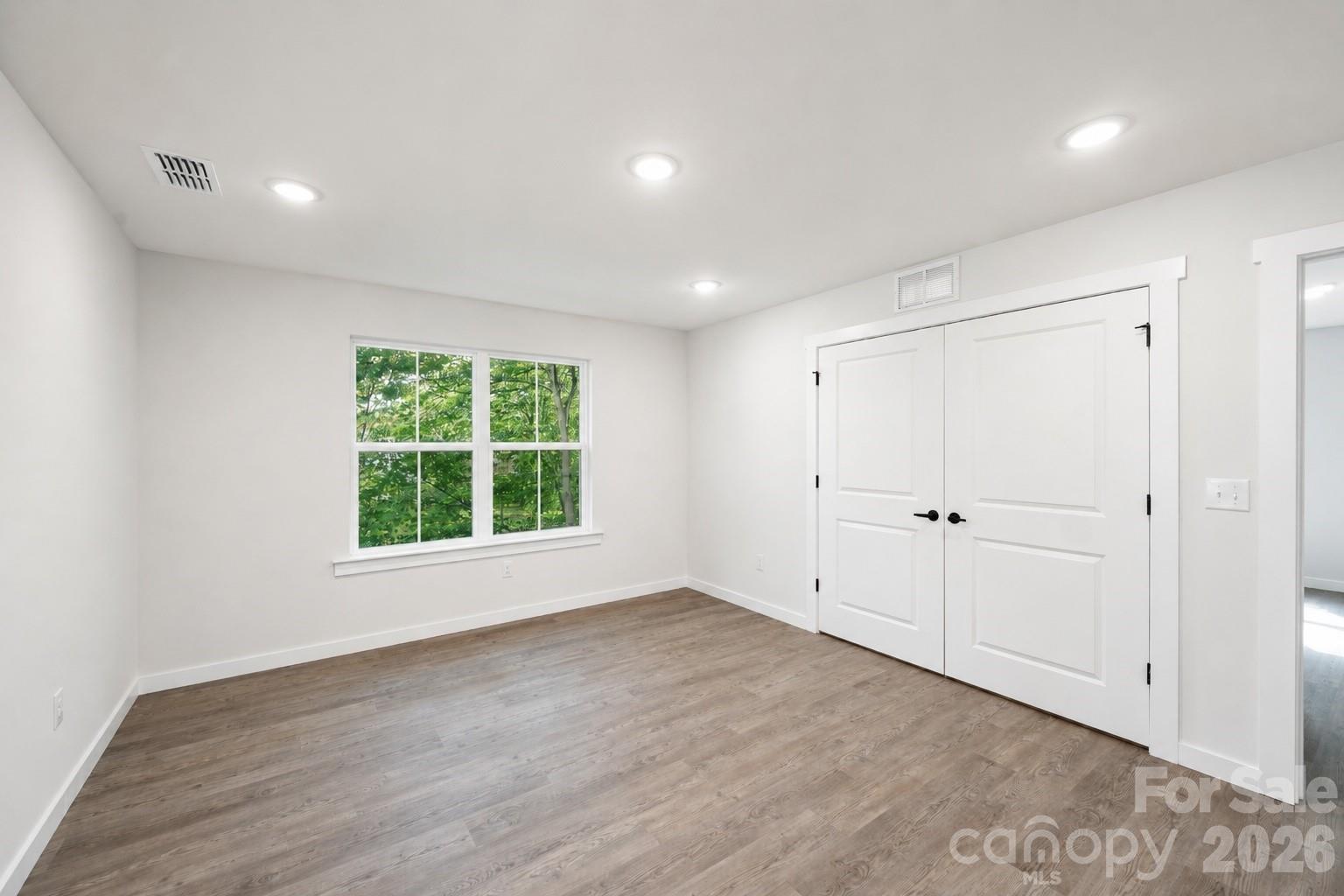 1050 5th Street Property Photo 16