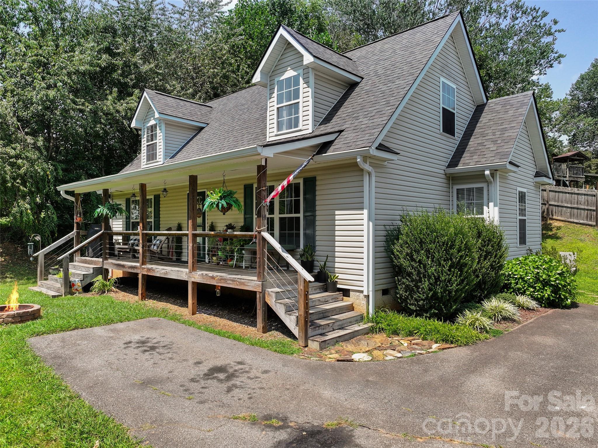 14 Folsom Drive Property Photo 1