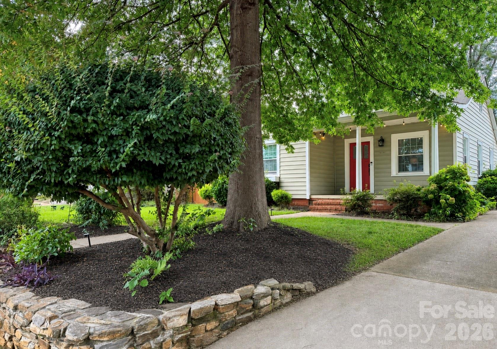 3407 Benard Avenue Property Photo 3