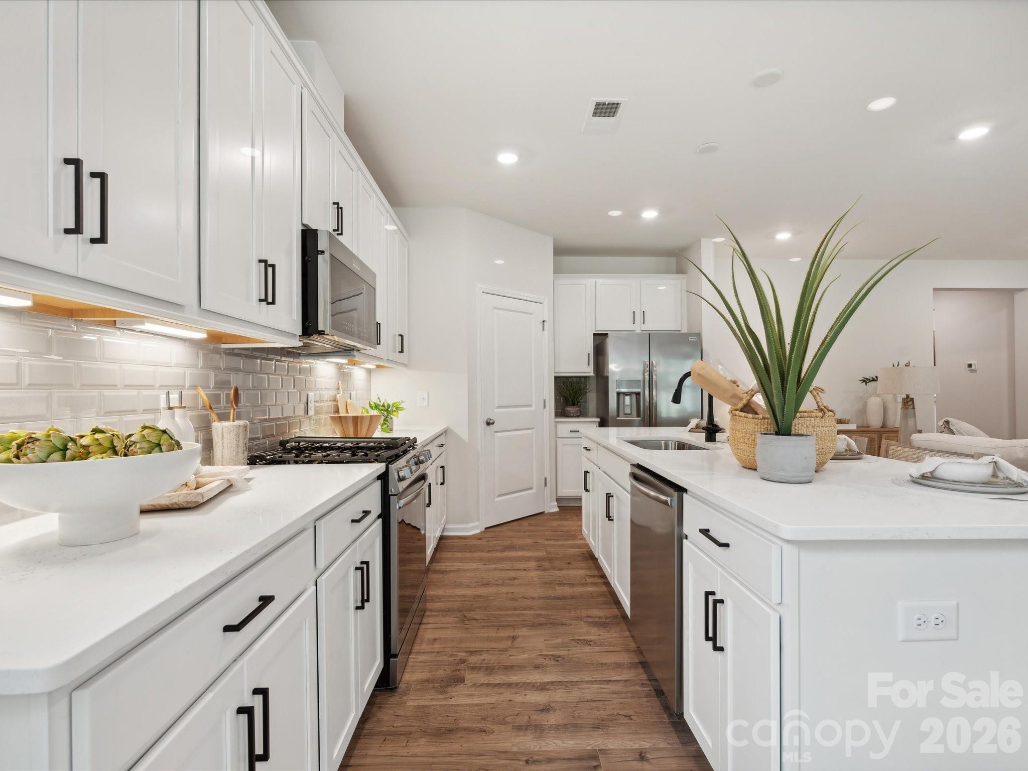 5066 Puddle Pond Road Property Photo 4