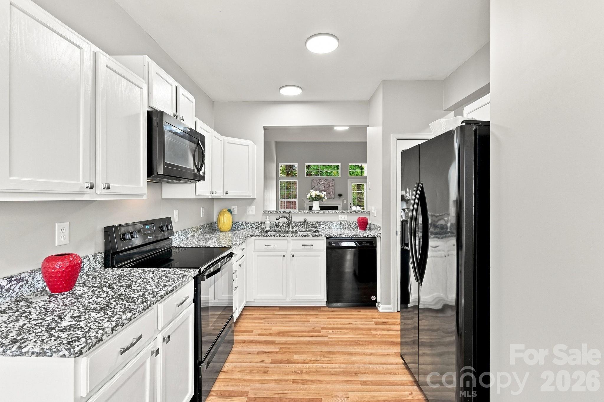 121 Kase Court Property Photo 8