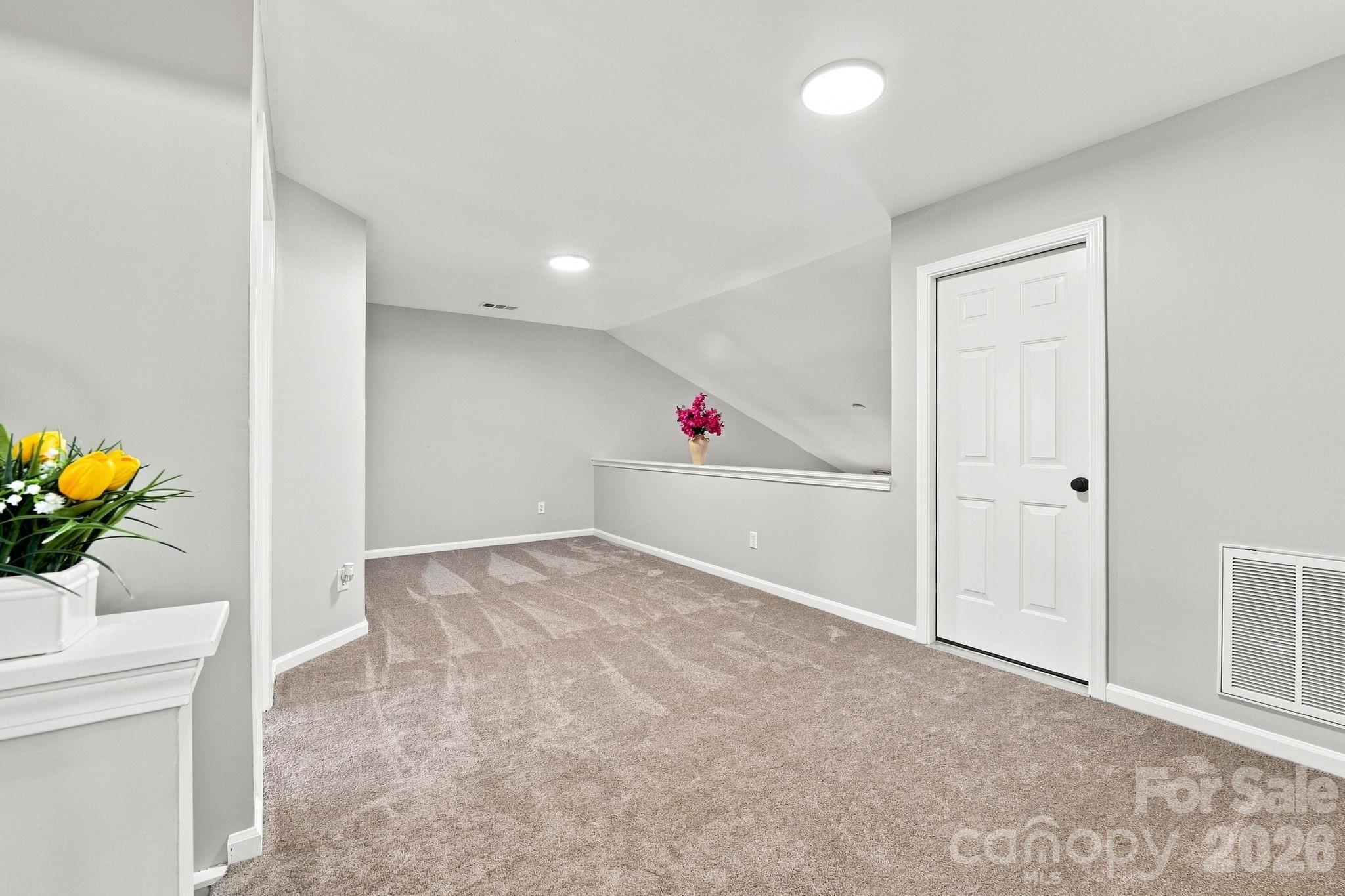 121 Kase Court Property Photo 18