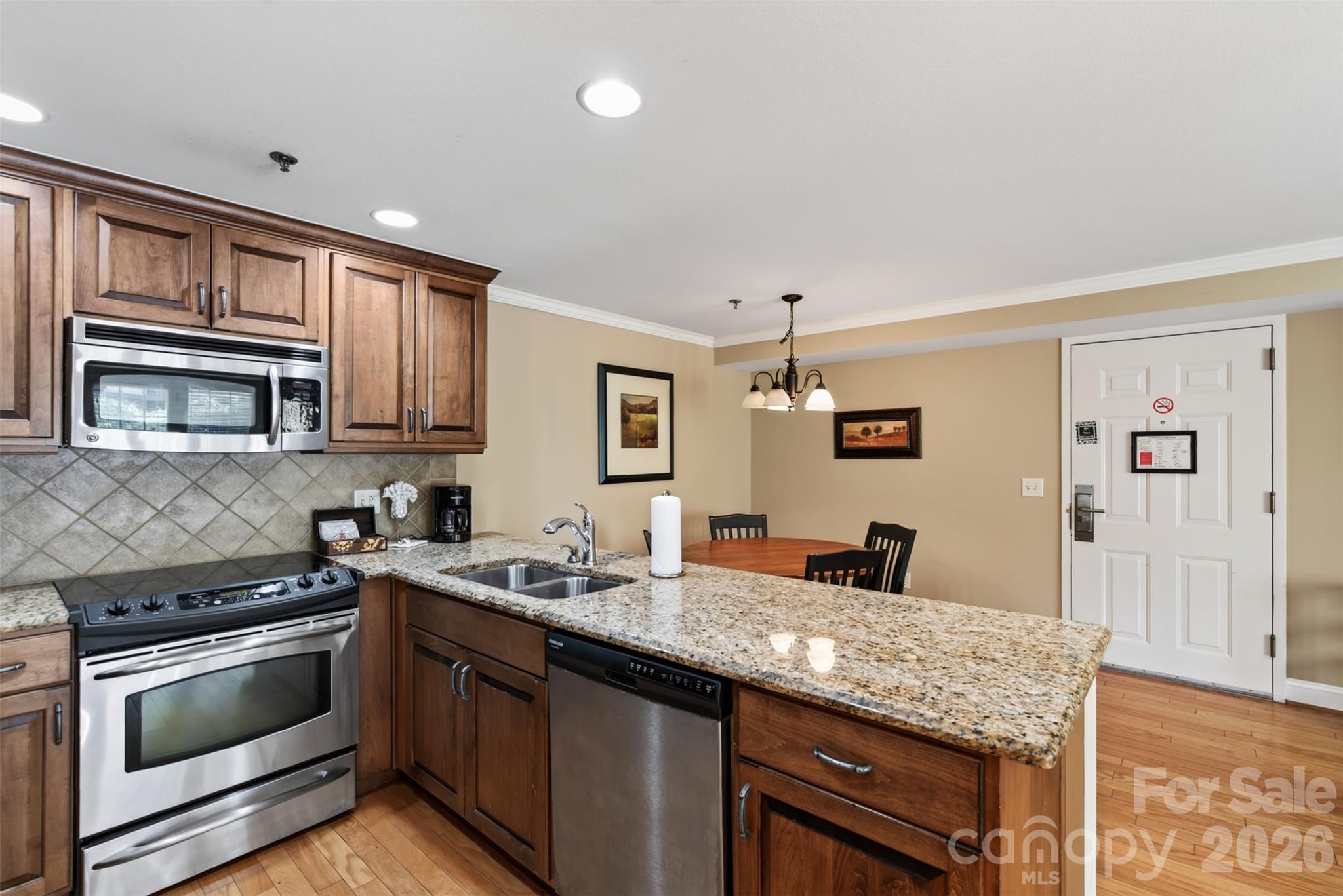 413 Bowling Park Road Property Photo 5