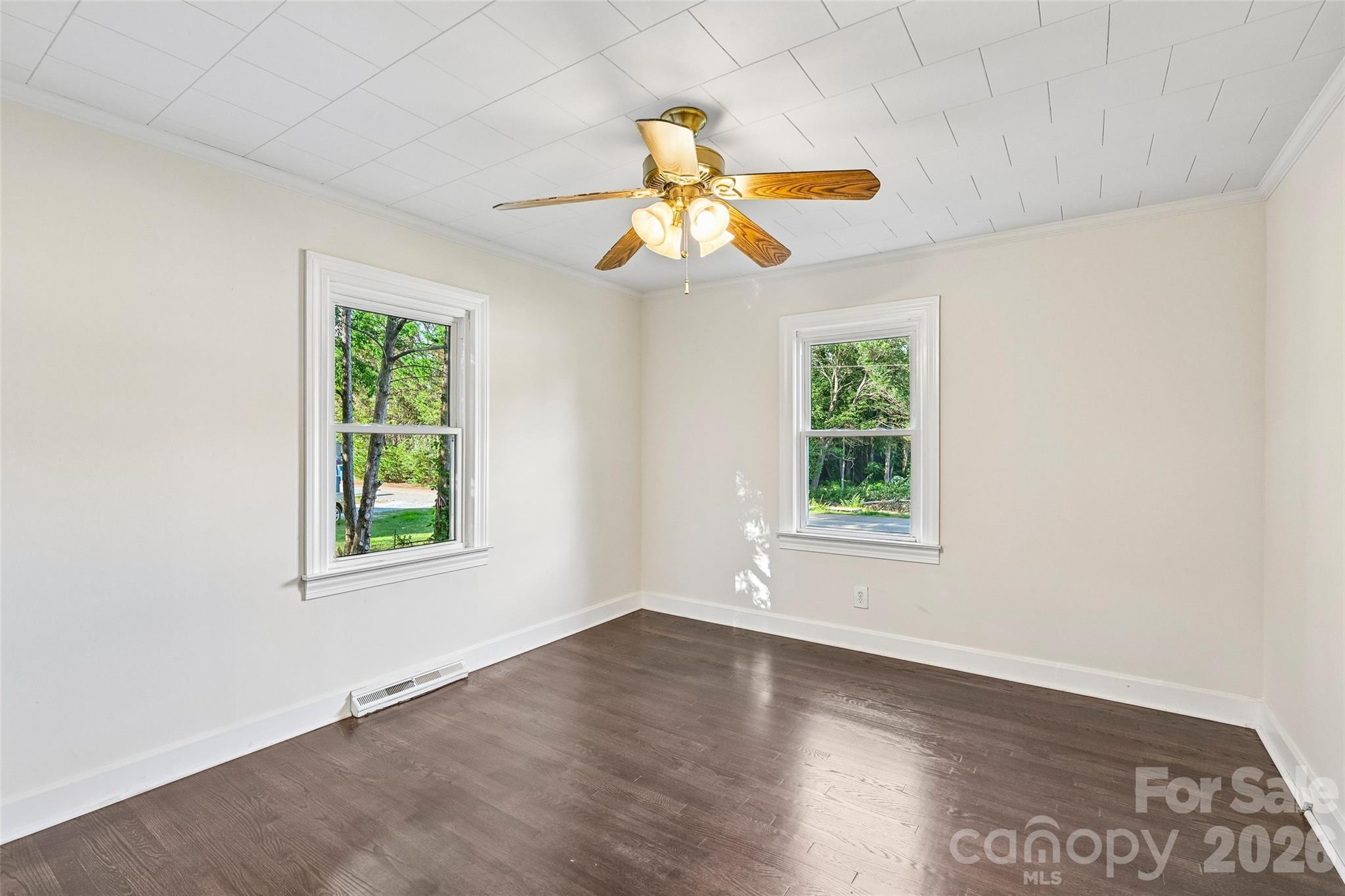 94 Galaxie Drive Property Photo 7