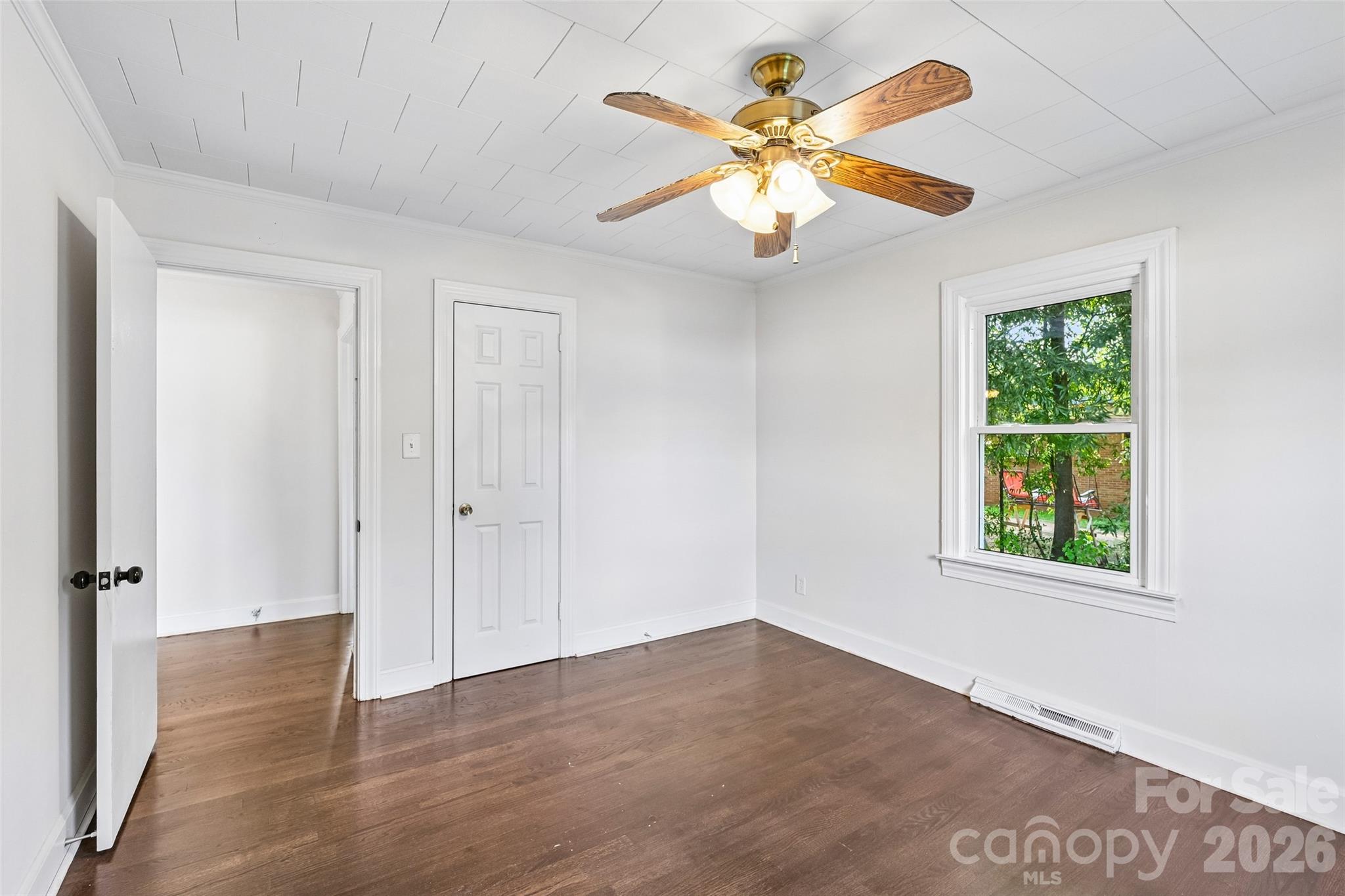 94 Galaxie Drive Property Photo 9