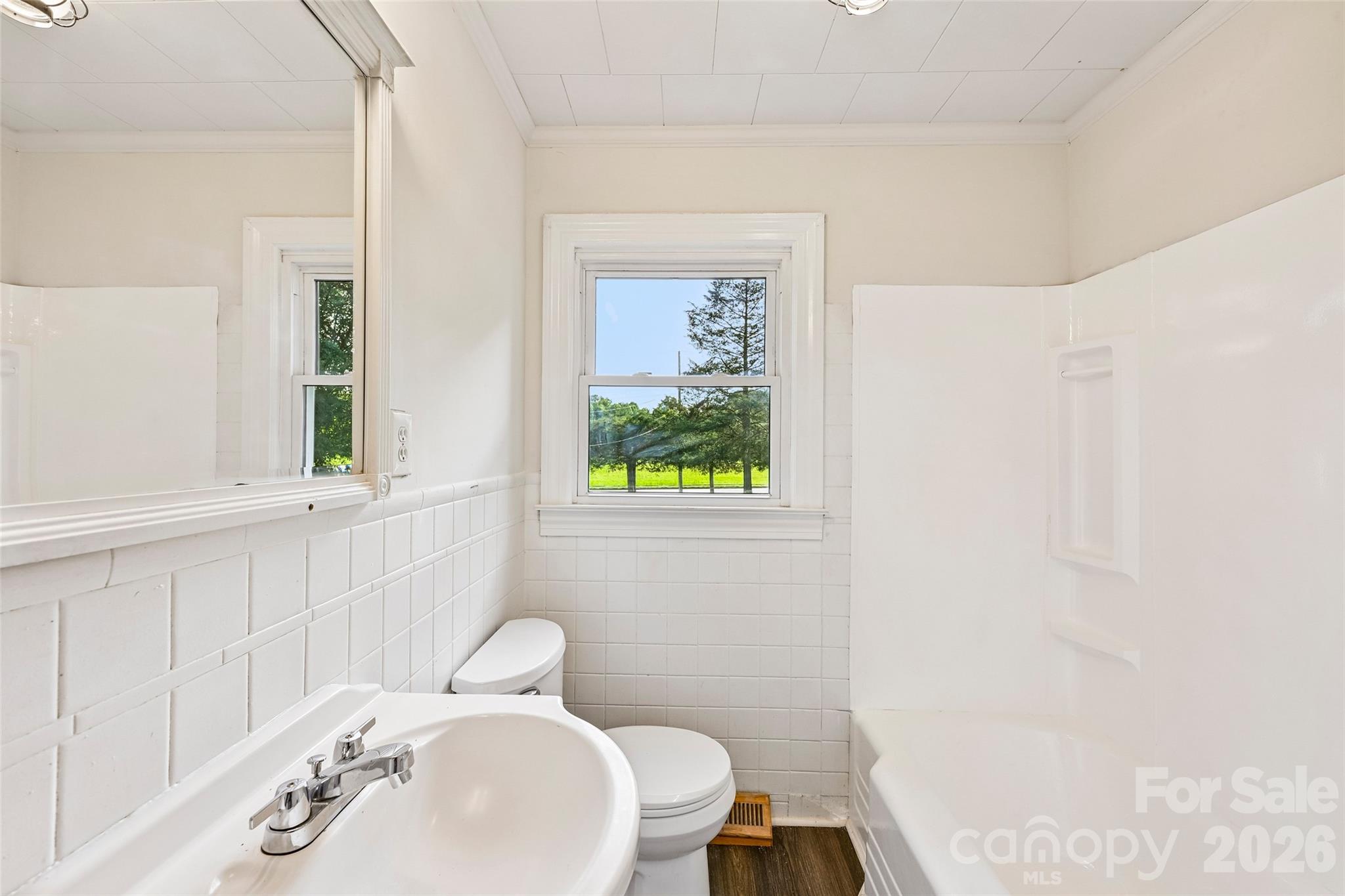 94 Galaxie Drive Property Photo 15