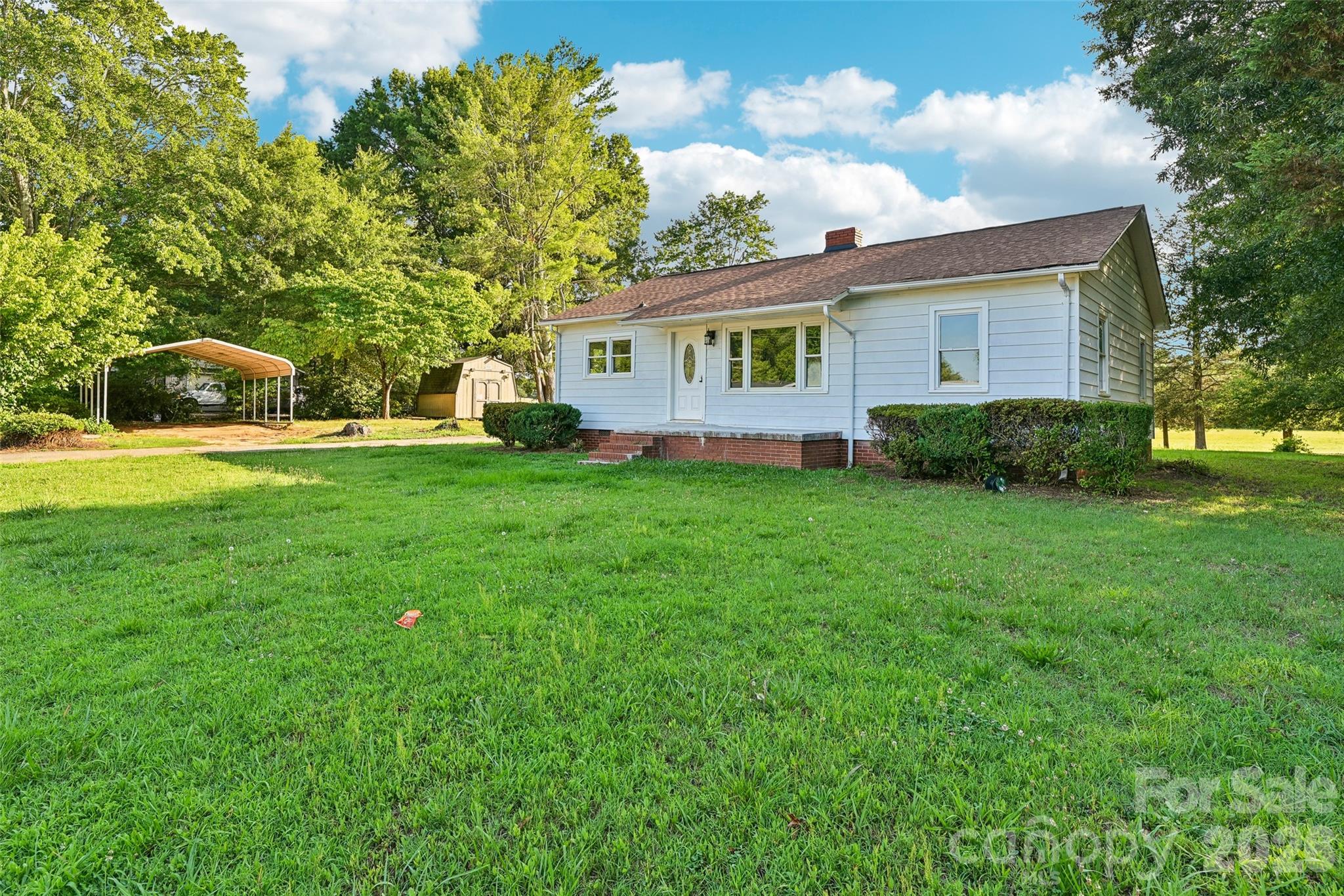 94 Galaxie Drive Property Photo 23