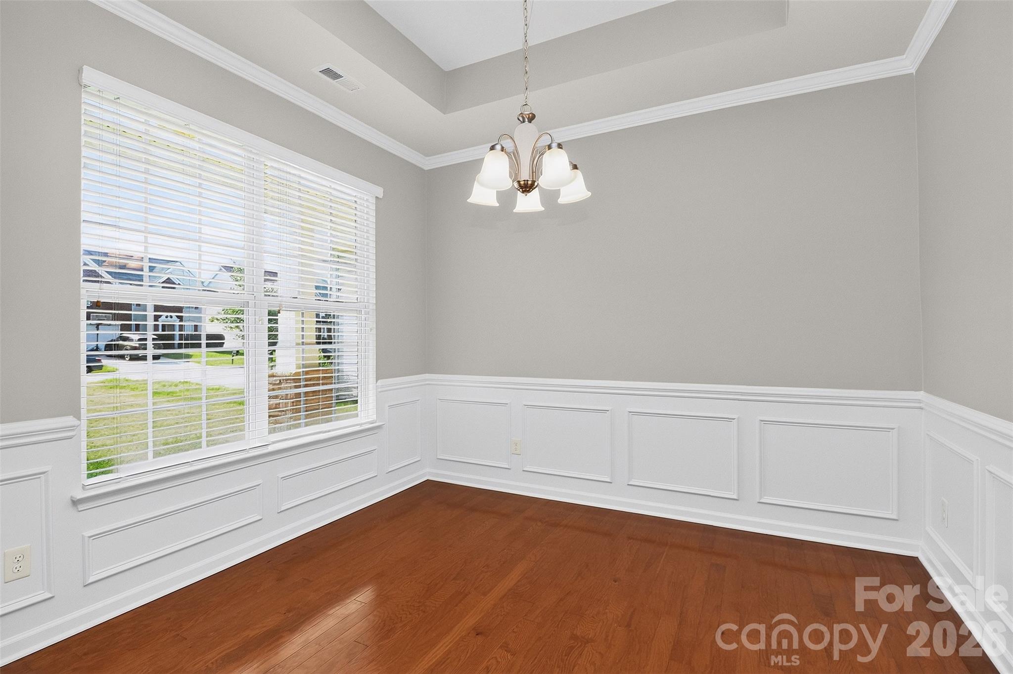 1577 Bay Meadows Avenue Property Photo 4