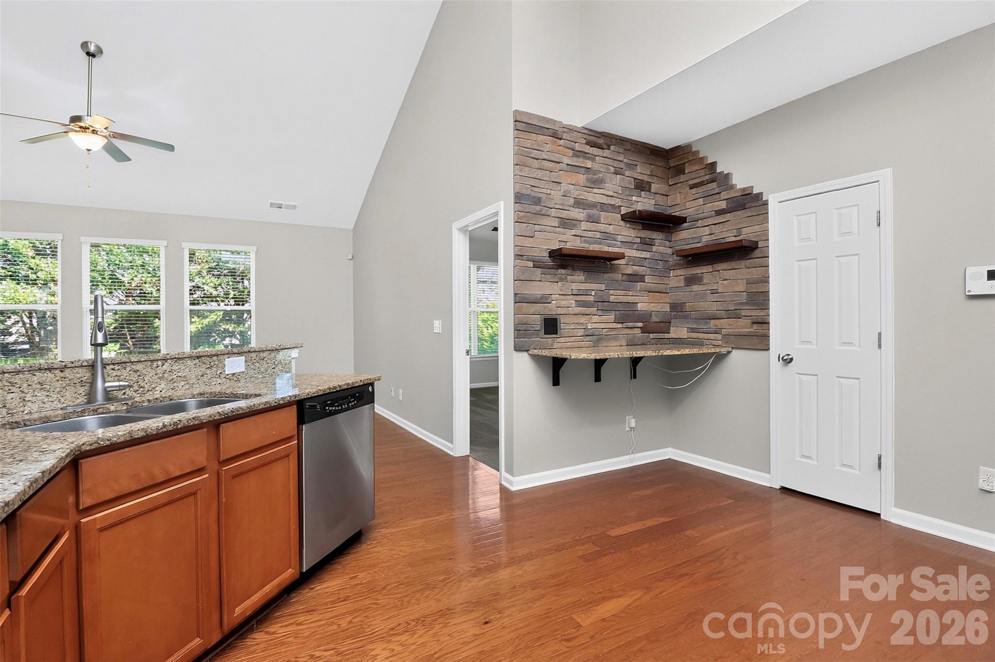 1577 Bay Meadows Avenue Property Photo 10