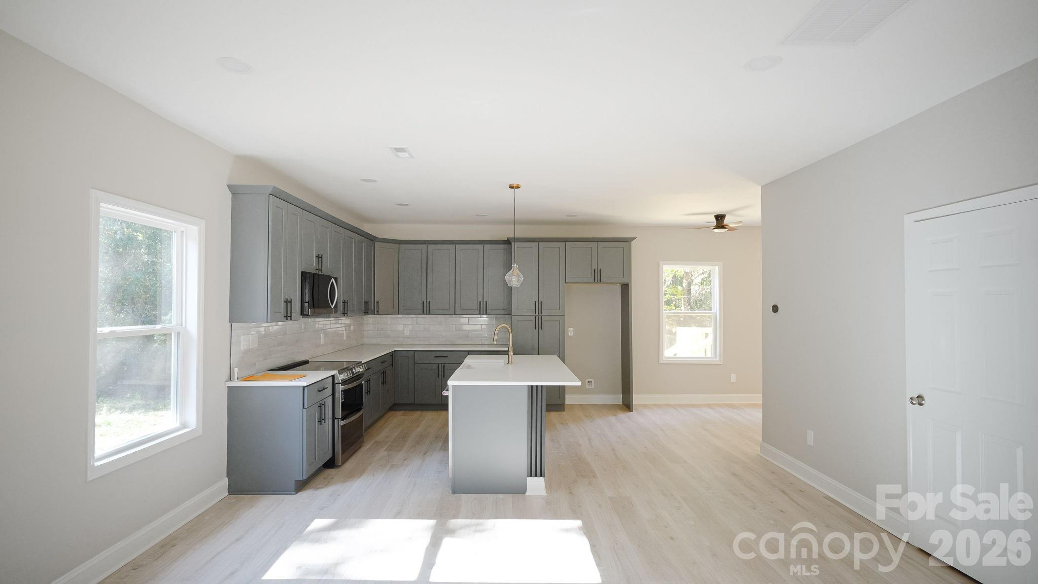 501 Granby Circle A Property Photo 7