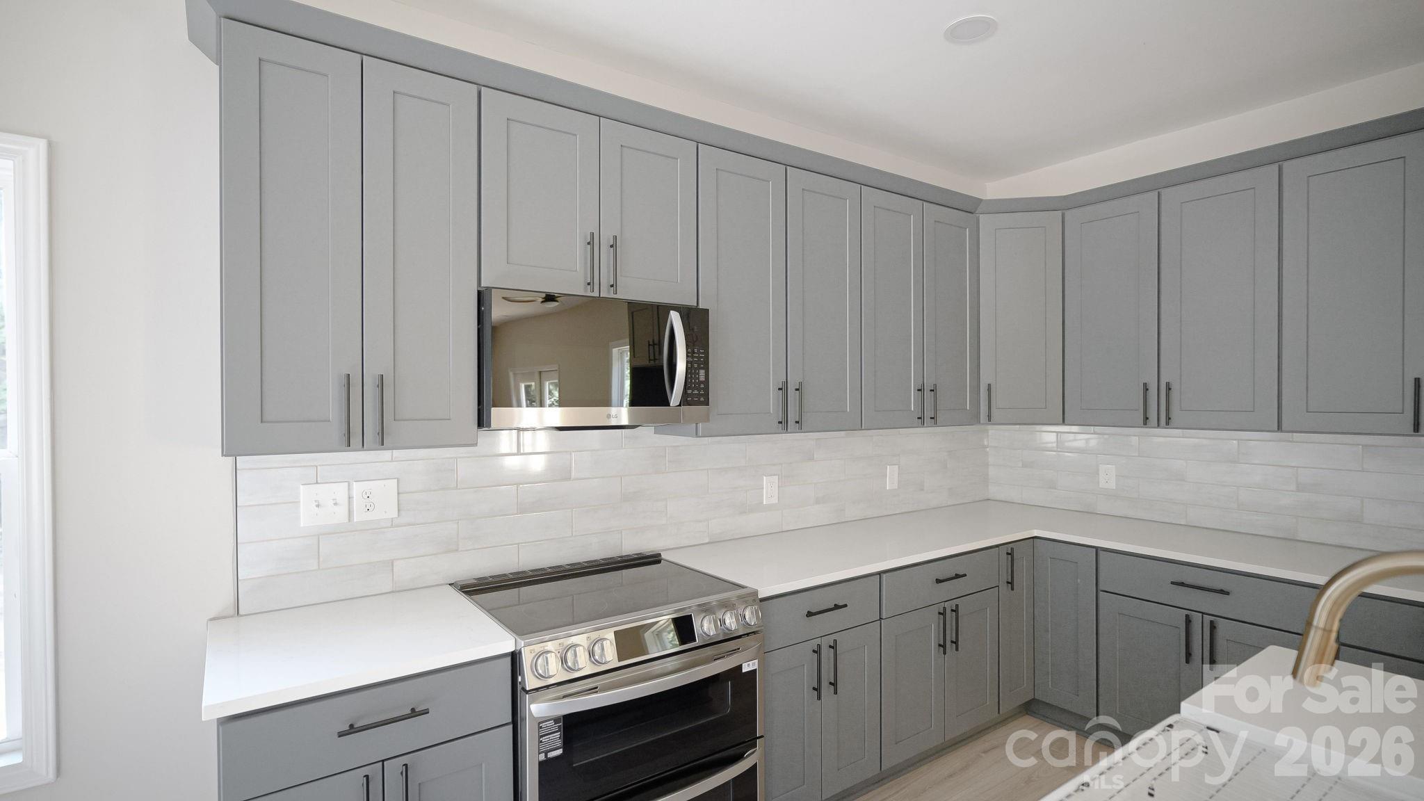 501 Granby Circle A Property Photo 10
