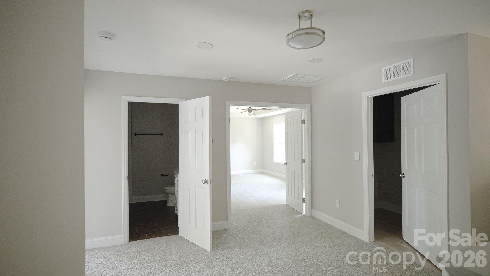 501 Granby Circle A Property Photo 16