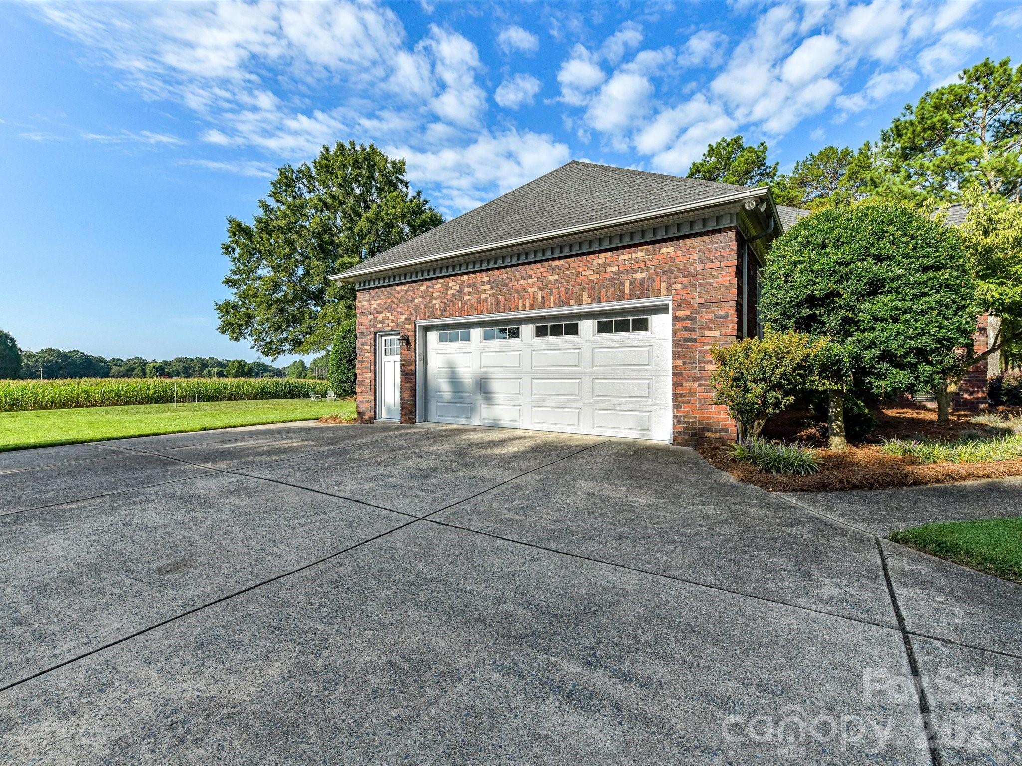 279 James Road Property Photo 40