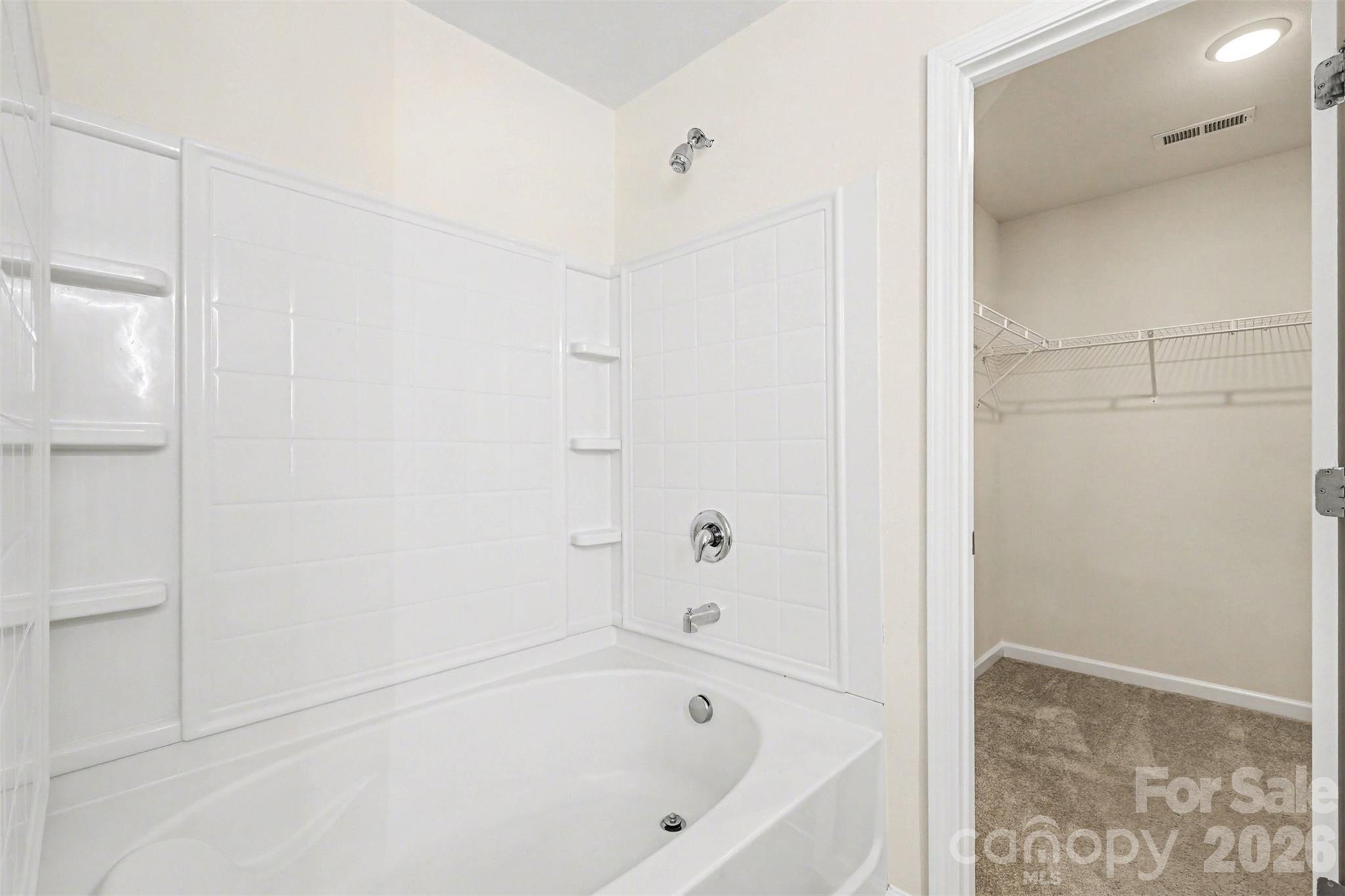 6414 Jerimoth Drive Property Photo 22