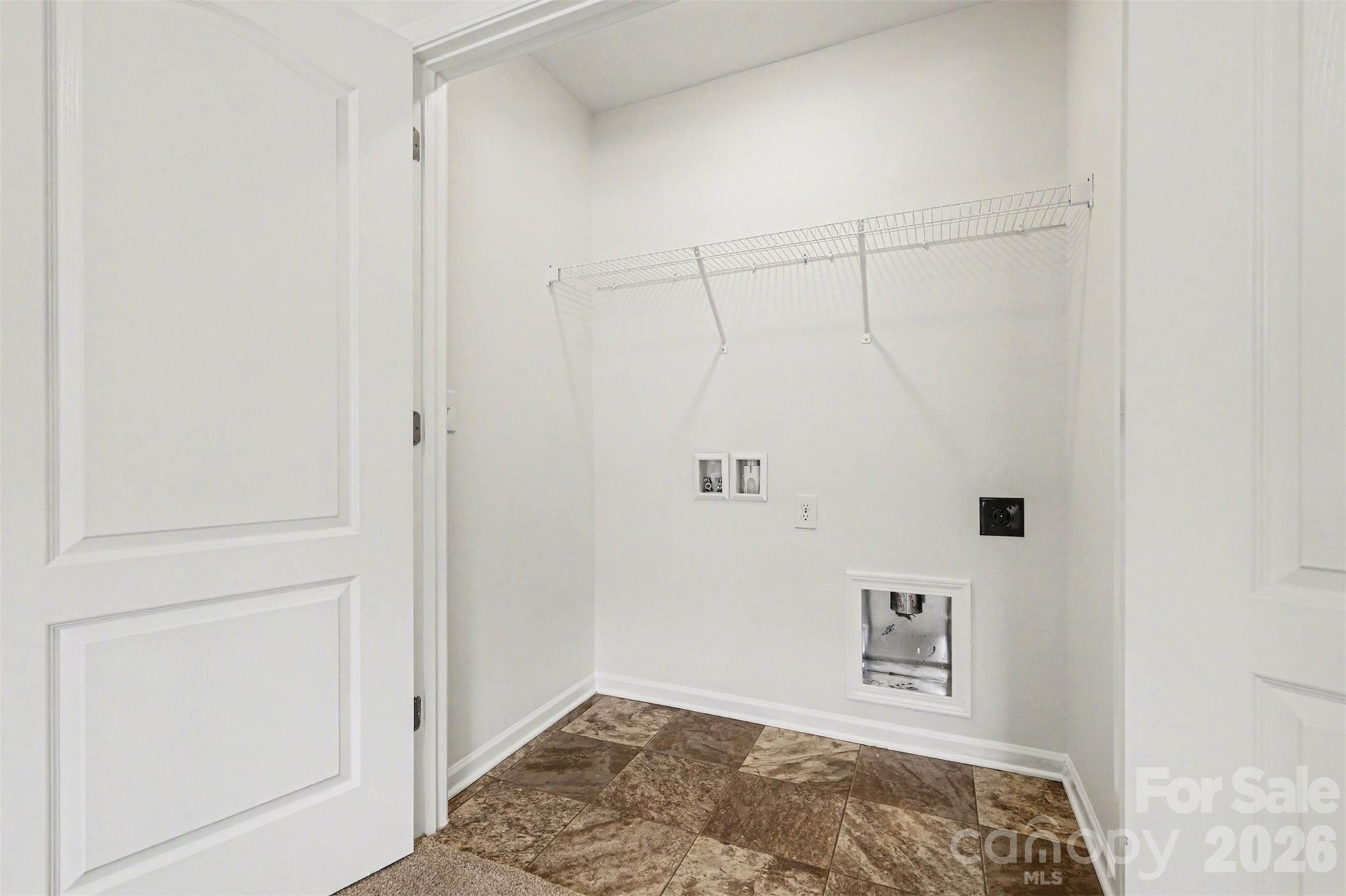 6414 Jerimoth Drive Property Photo 28