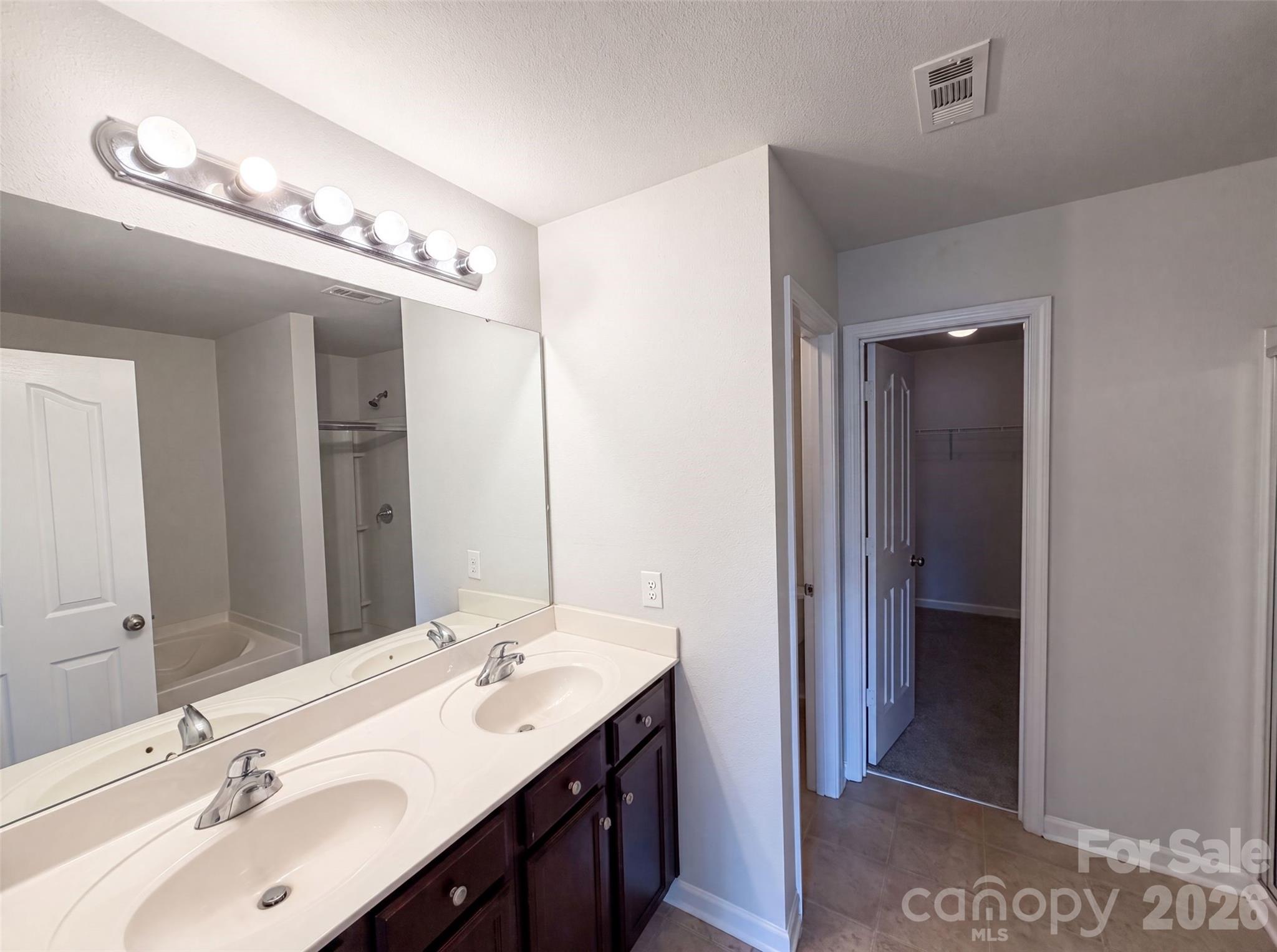 802 Bartram Avenue Property Photo 7