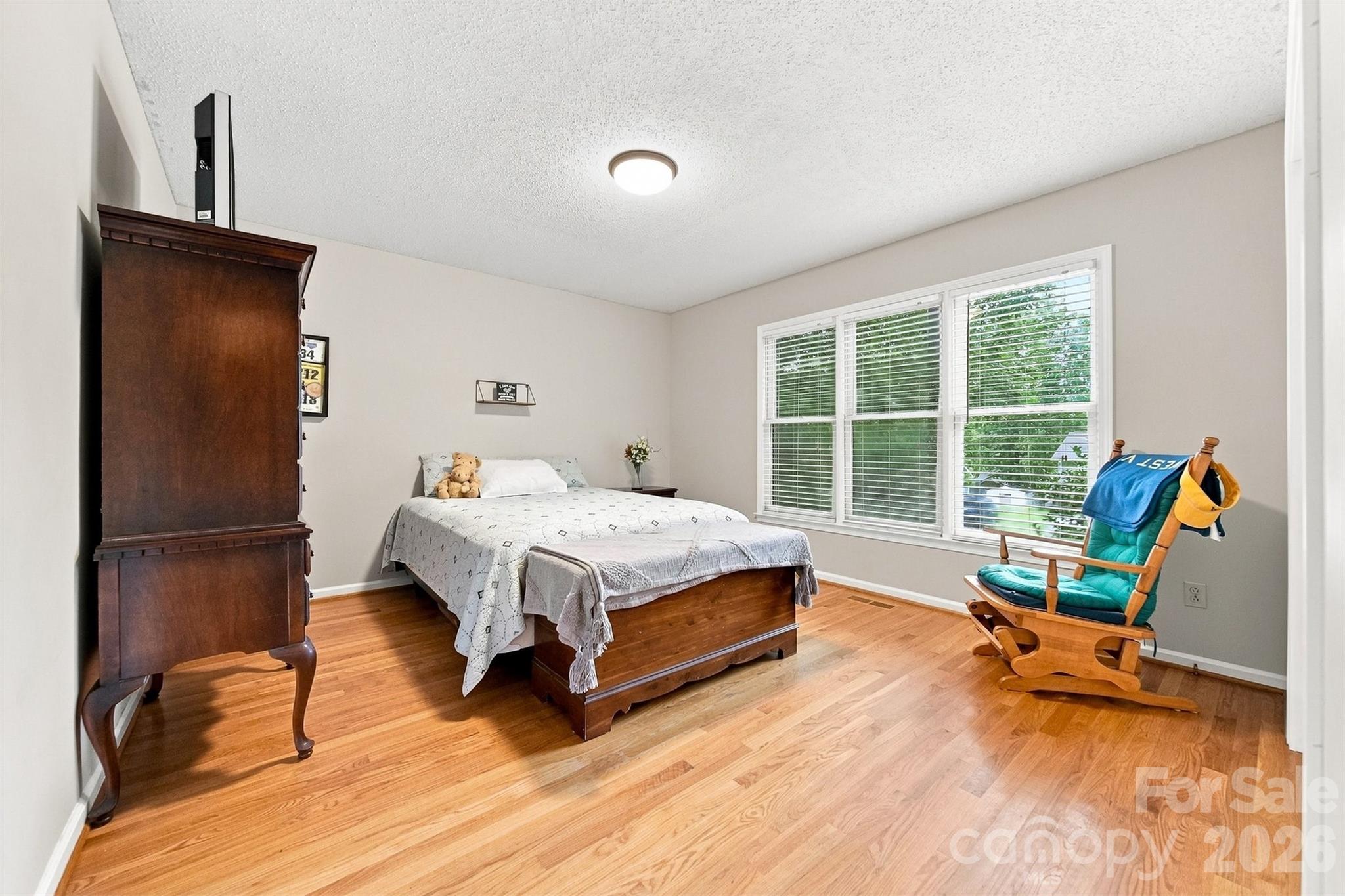 3933 Mattingly Drive Property Photo 13