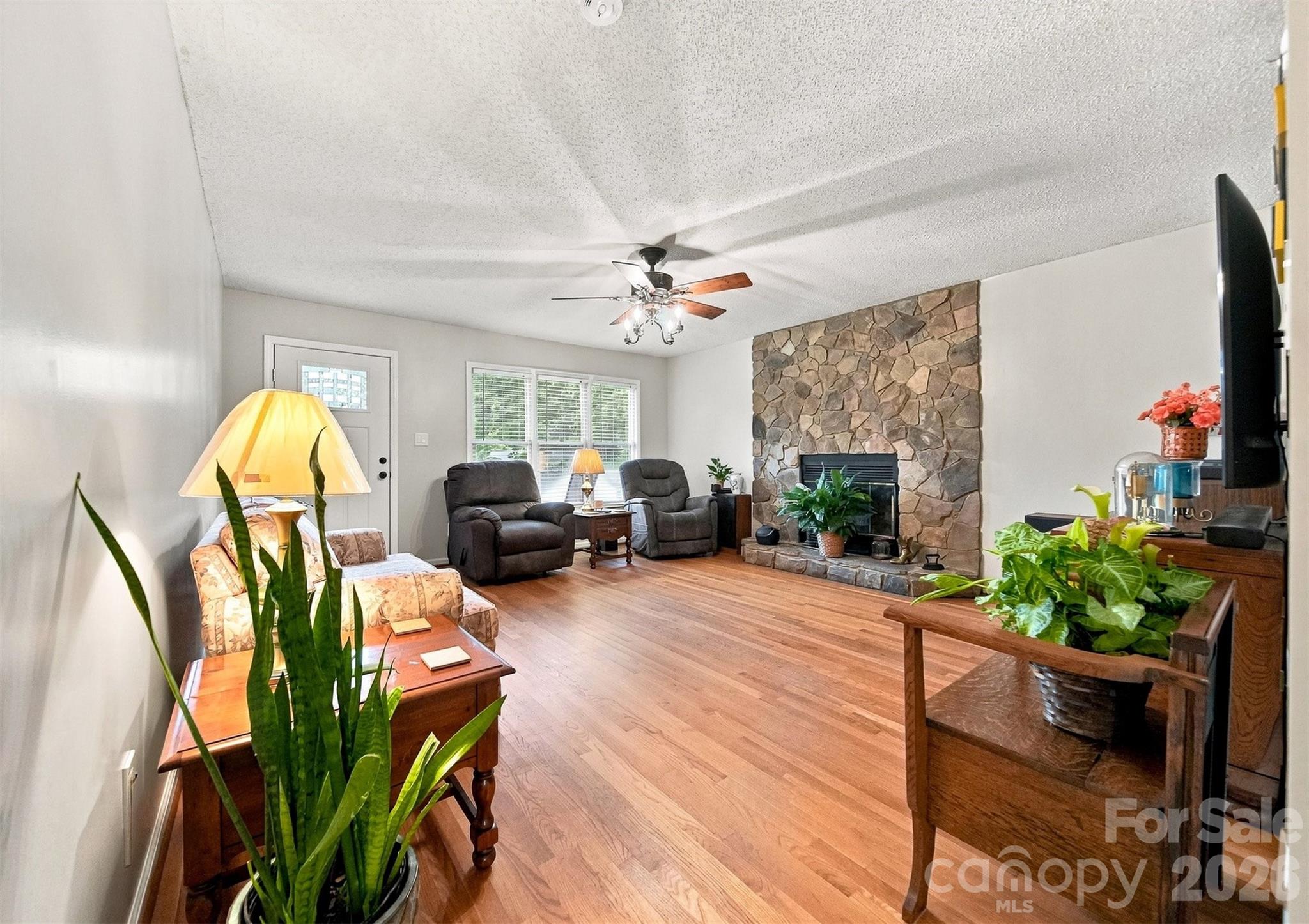 3933 Mattingly Drive Property Photo 40