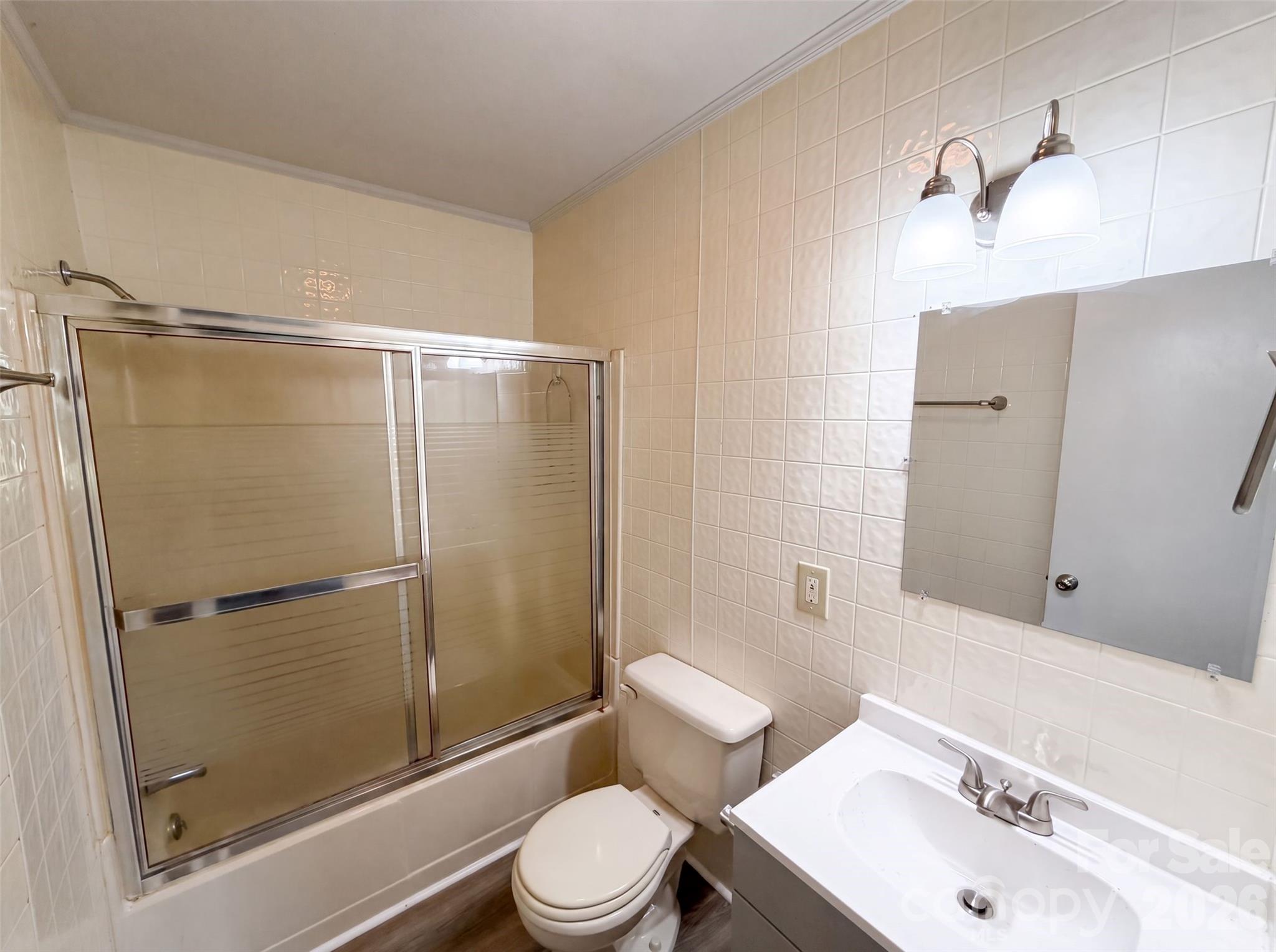 310 W Indiana Avenue Property Photo 11