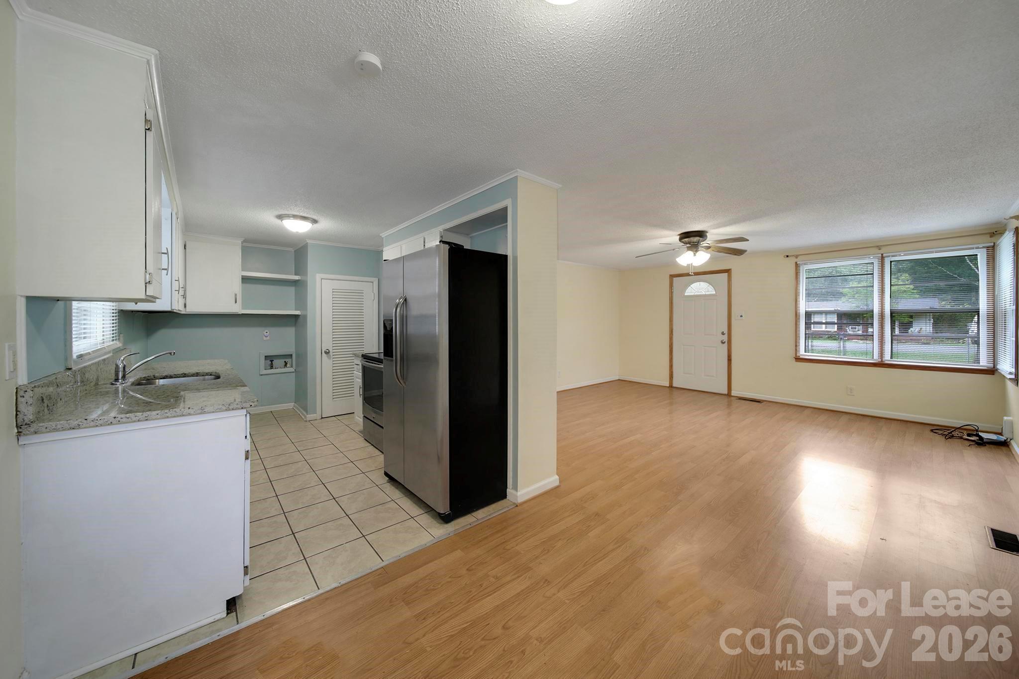 501 Olin Drive Property Photo 6