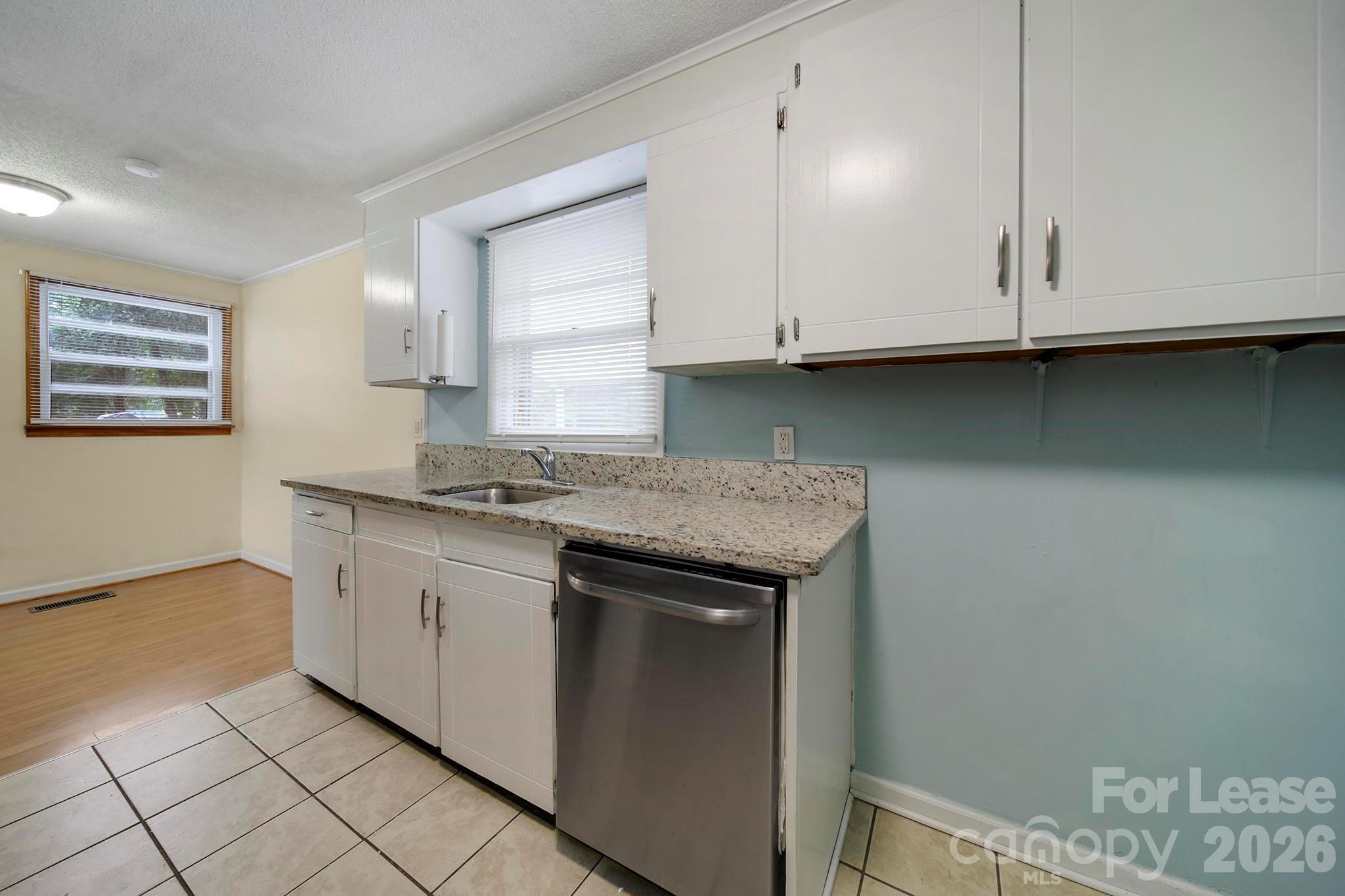 501 Olin Drive Property Photo 8