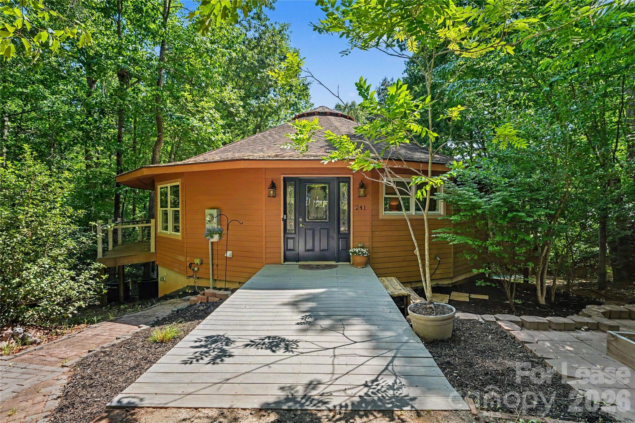 241 Spring Shore Road Property Photo 2