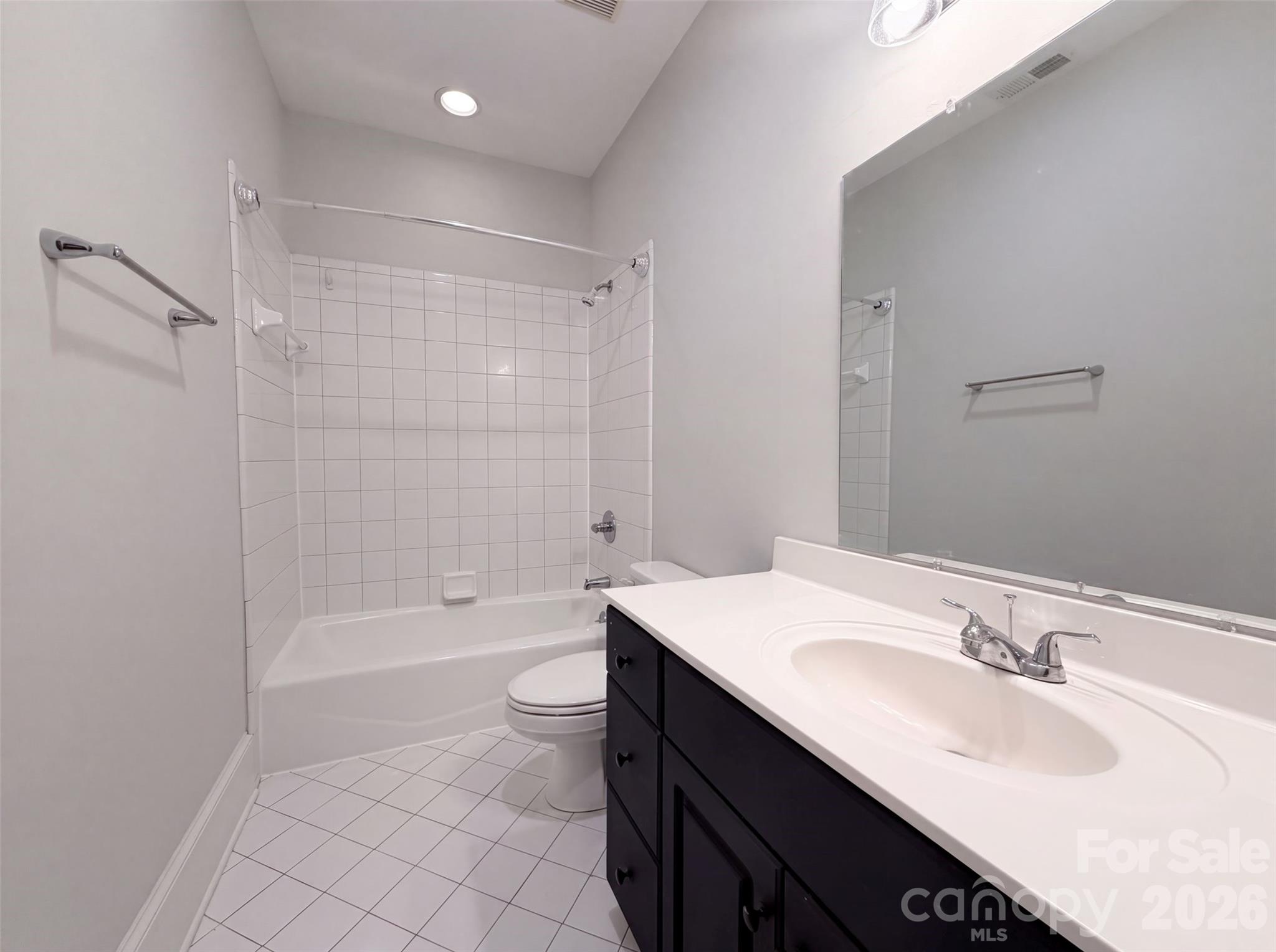 480 Robinson Road Property Photo 11